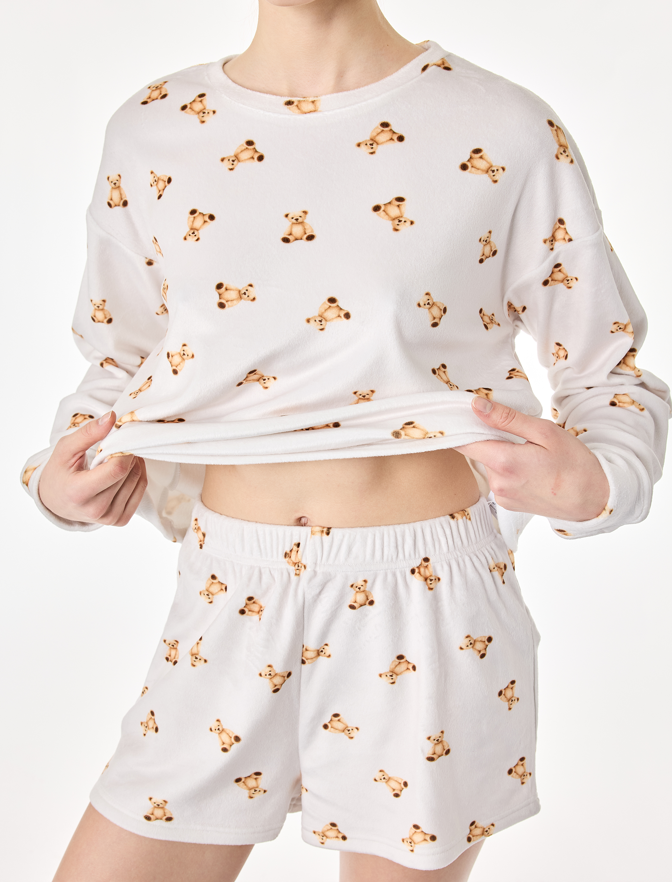   Ayıcık Desenli Rahat Kesim Bisiklet Yaka Uzun Kollu Şortlu Pijama Takımı
