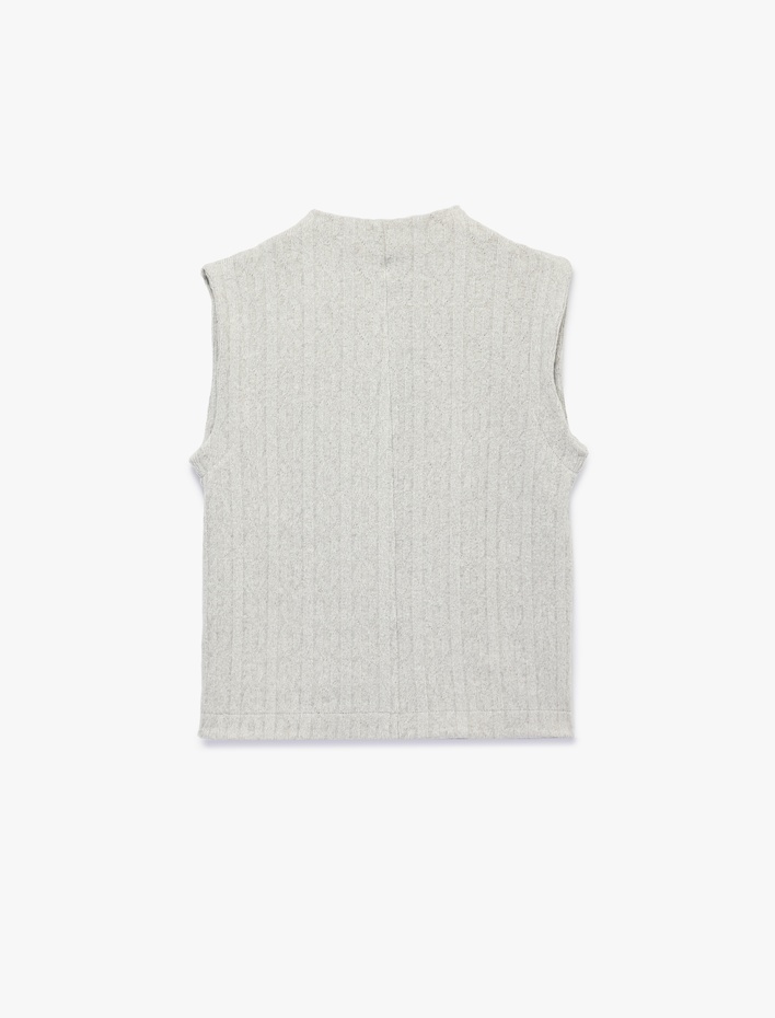  Dik Yaka Regular Fit Viskon Kumaş Basic Kolsuz Bluz