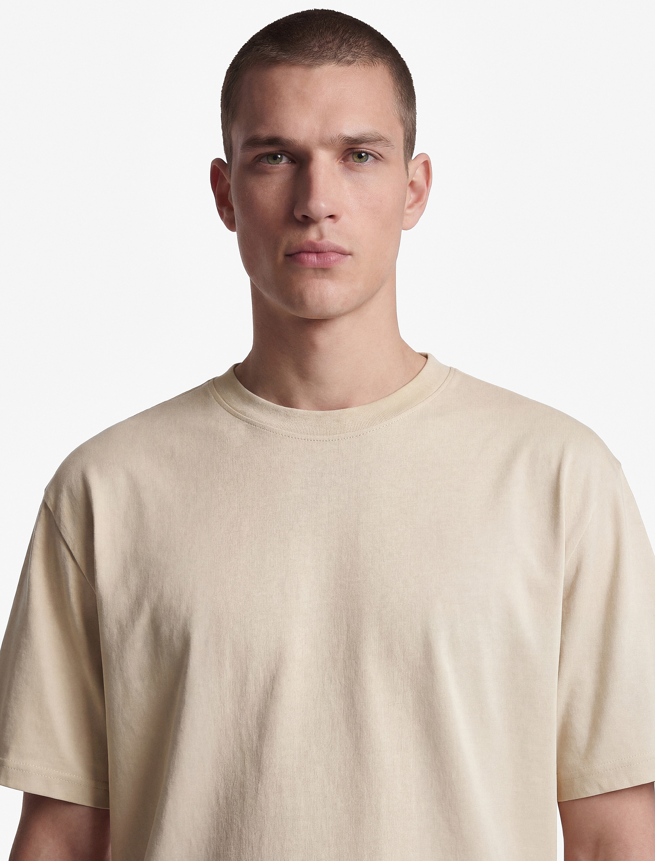 Koton Kısa Kollu Bisiklet Yaka Pamuklu Basic Oversize Tişört görsel 4