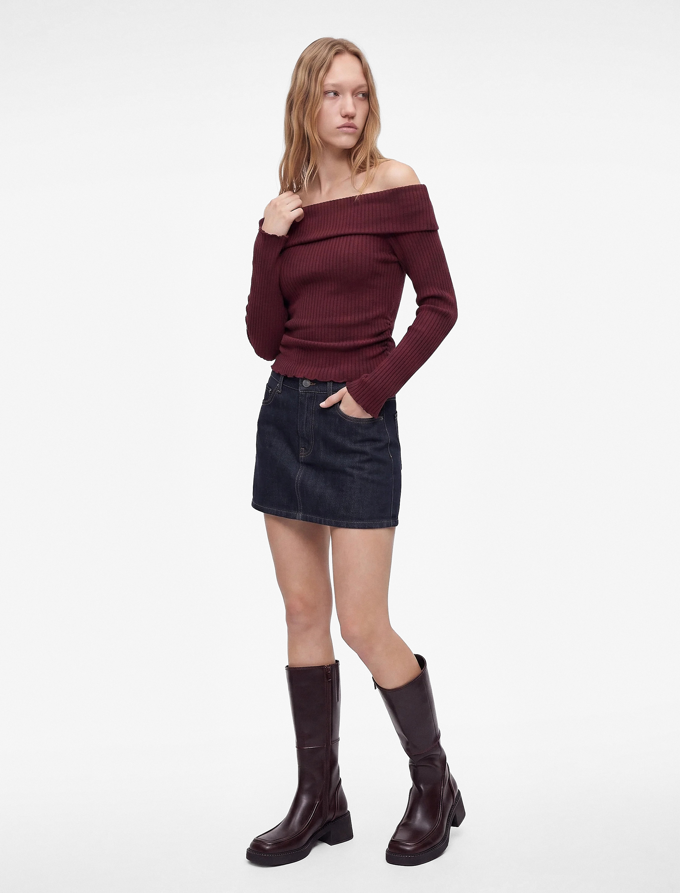 Koton Büzgü Detaylı Slim Fit Kaşkorse Omzu Açık Uzun Kollu Tişört