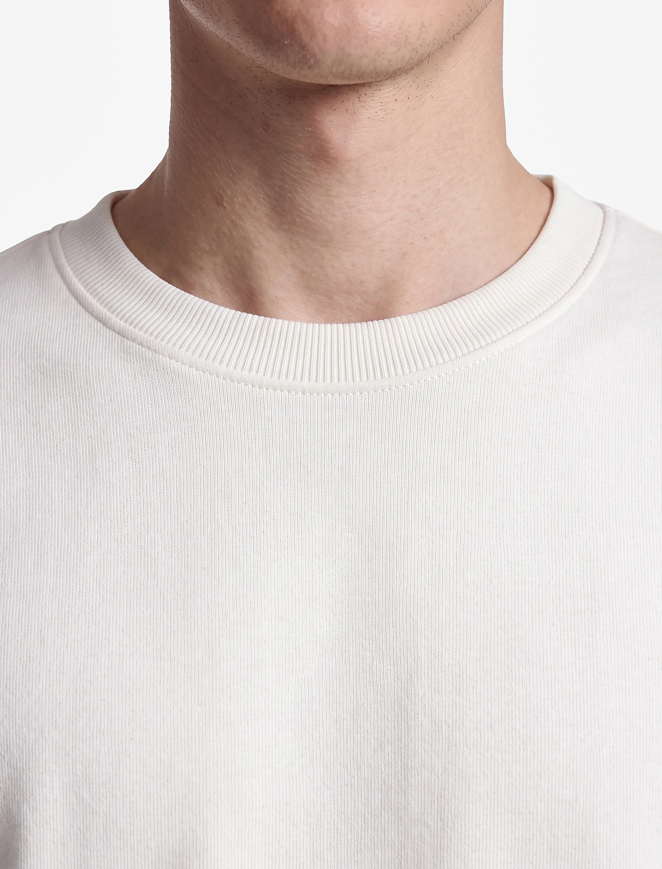 Koton Uzun Kollu Viskon Karışımlı Scuba Kumaş Bisiklet Yaka Basic Sweatshirt görsel 4