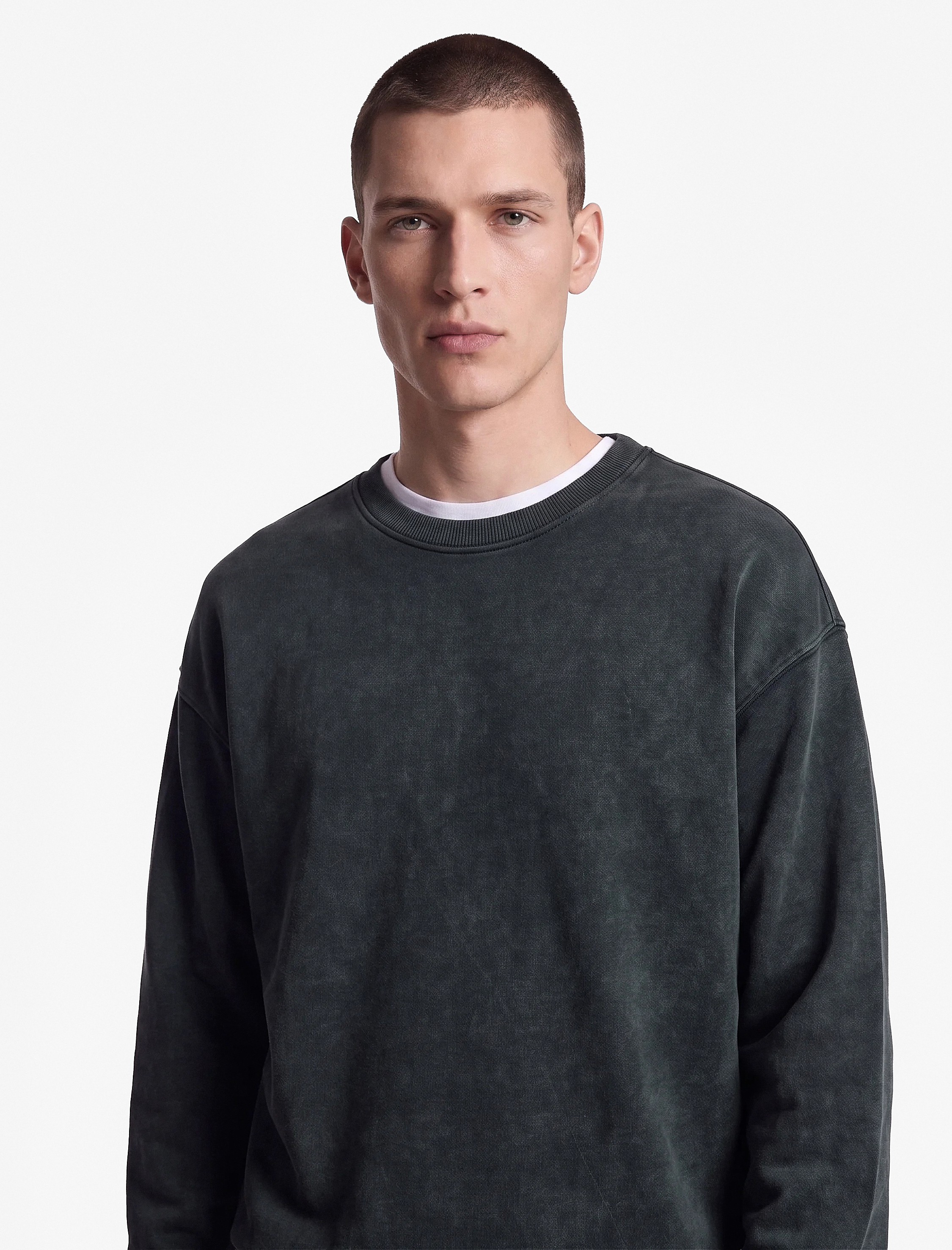 Koton Uzun Kollu Üç İplik Yıkamalı Rahat Kalıp Pamuklu Bisiklet Yaka Sweatshirt görsel 2