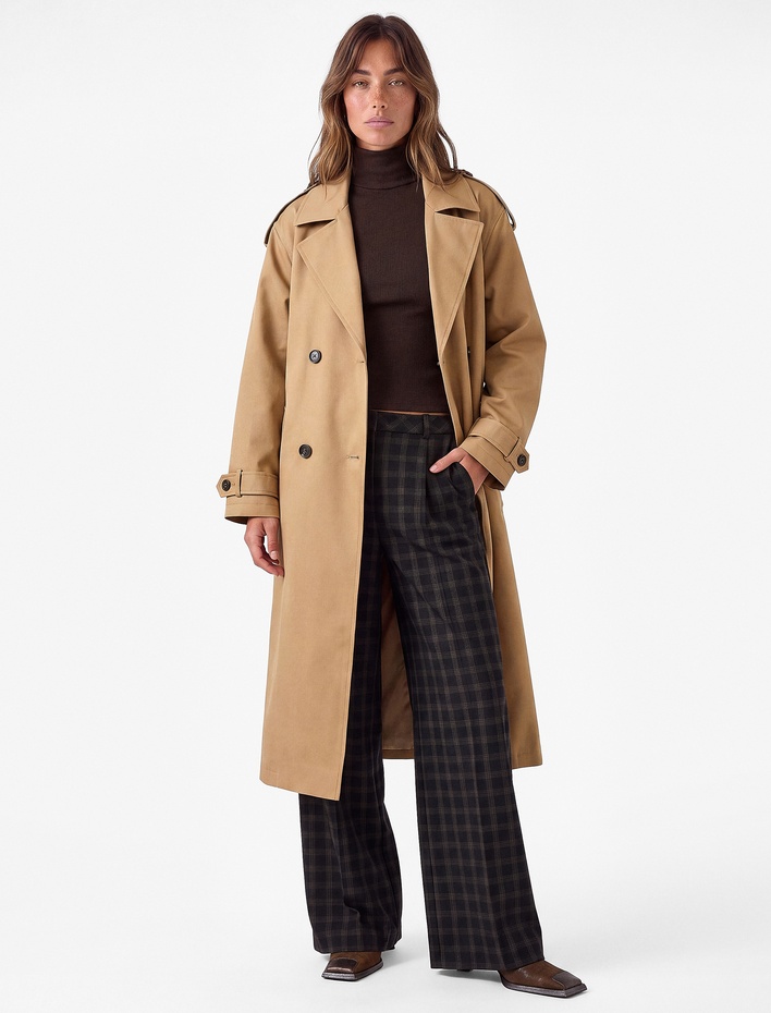  Uzun Kollu Kemerli Çift Cepli Oversize Gabardin Kruvaze Trençkot