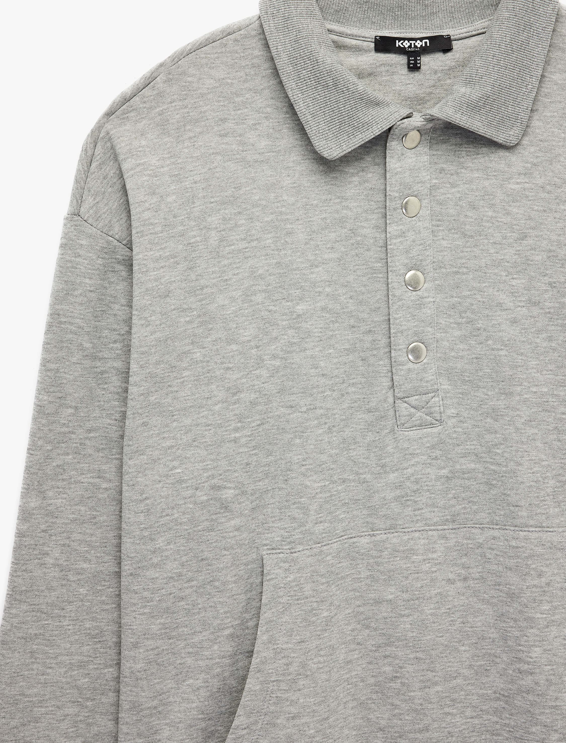   Kanguru Cepli Üç İplik Şardonlu Rahat Kalıp Çıtçıt Düğmeli Dik Yaka Sweatshirt
