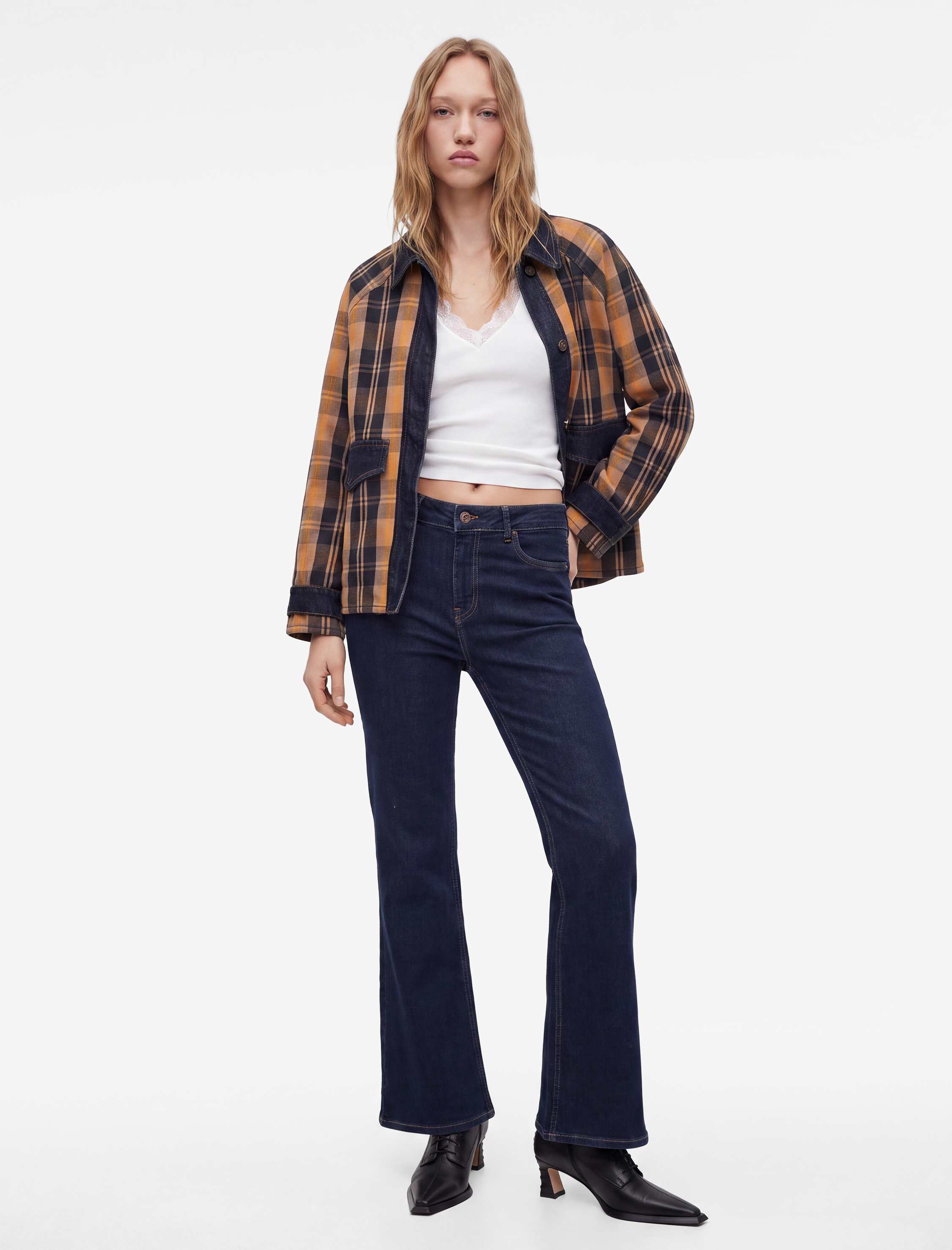 Koton Düğmeli Yüksek Bel Dar Kesim Pamuklu İspanyol Paça Denim Pantolon - Flare Jeans