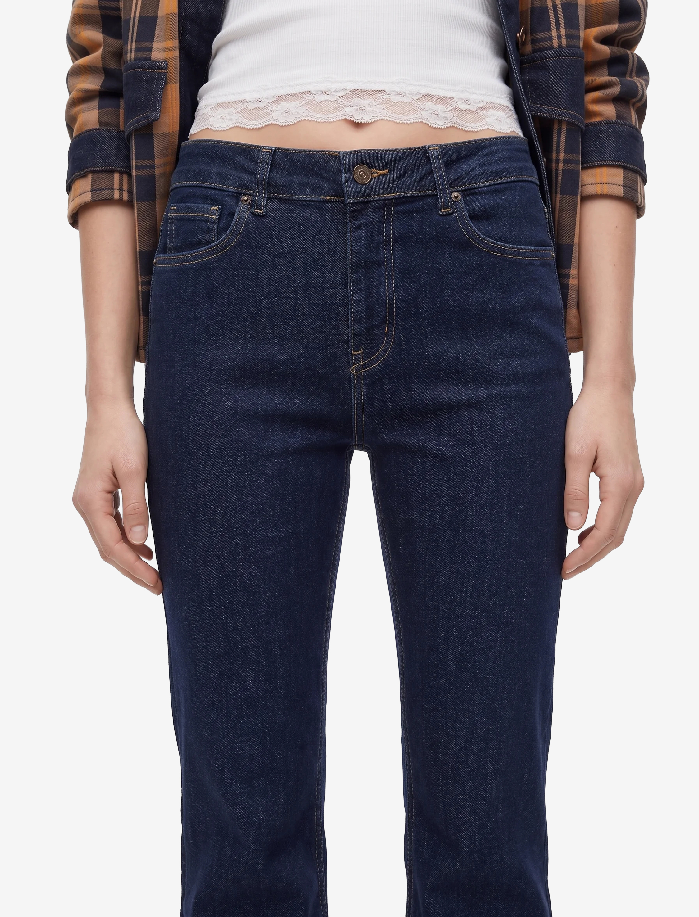 Koton Düğmeli Yüksek Bel Dar Kesim Pamuklu İspanyol Paça Denim Pantolon - Flare Jeans görsel 4