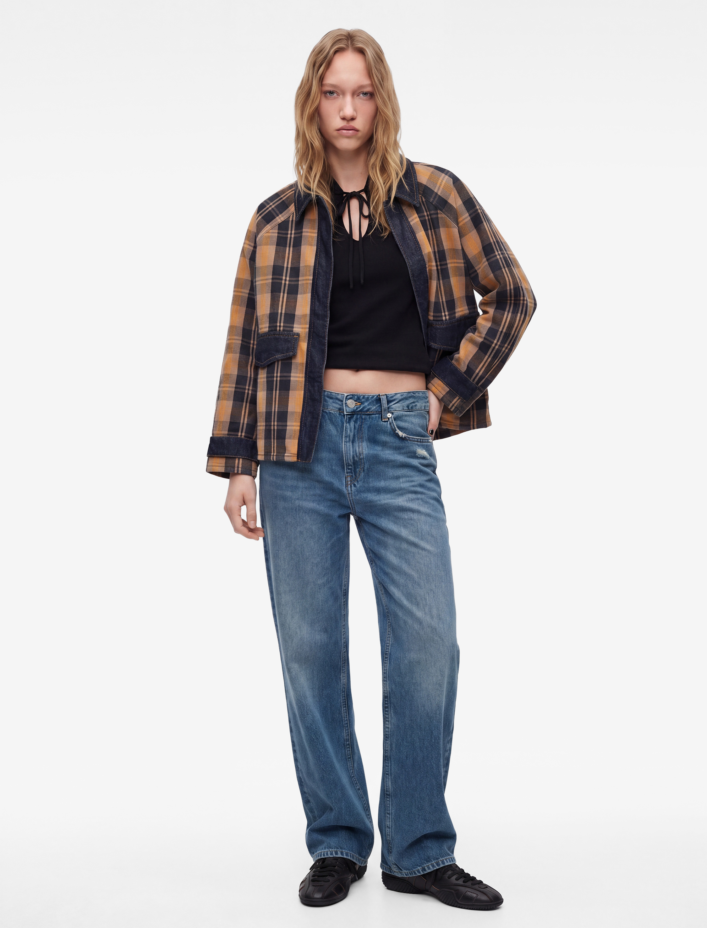   Yıpratma Detaylı Cepli Düz Paça Normal Bel Denim Pantolon  - Straight Fit Jeans
