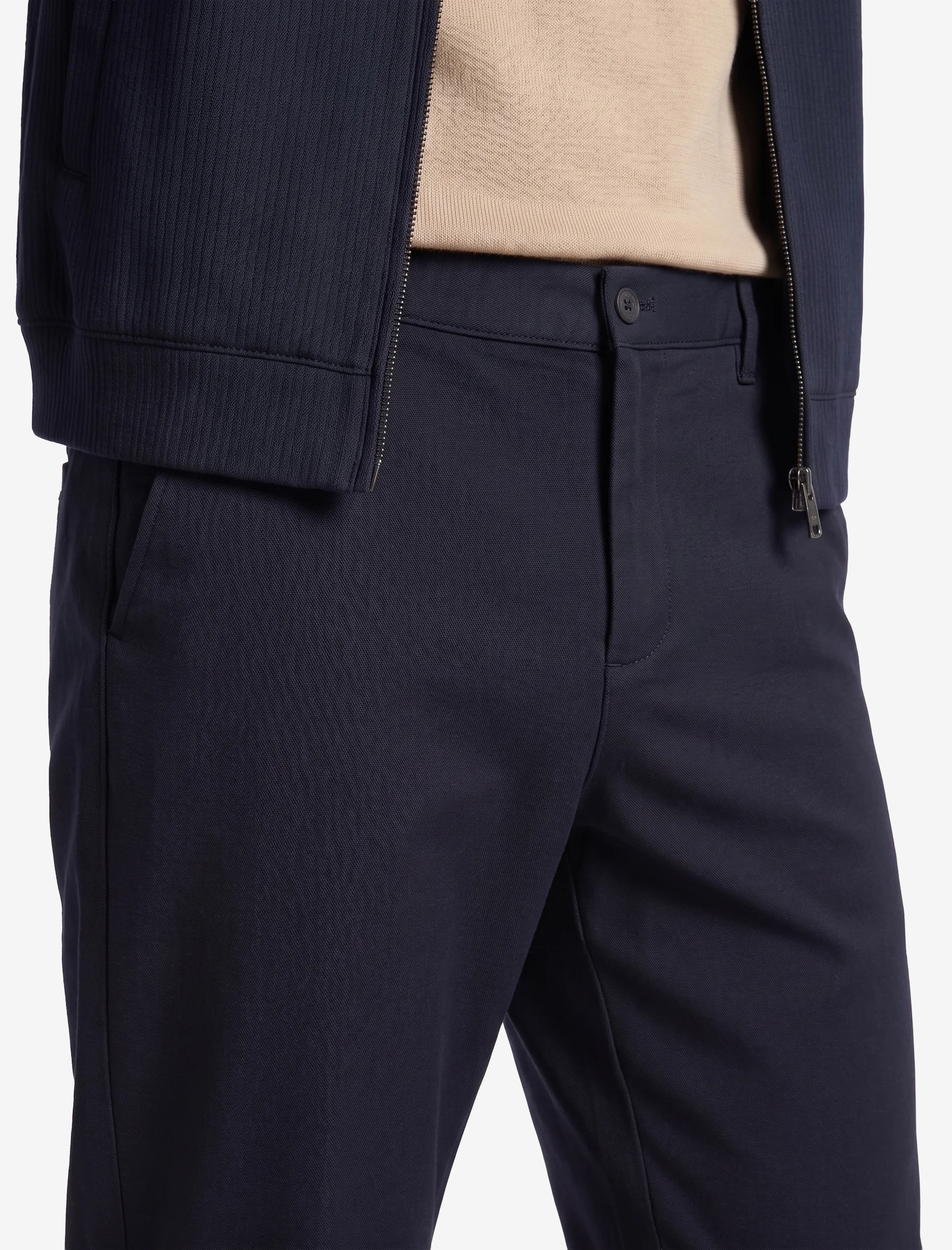   Viskon Karışımlı Cepli Beli Lastikli Düğmeli Slim Fit Pileli Kumaş Pantolon