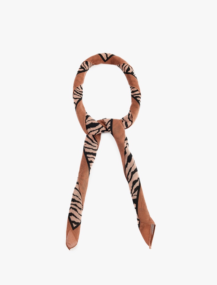 Kadın Zebra Desenli Kare Şal