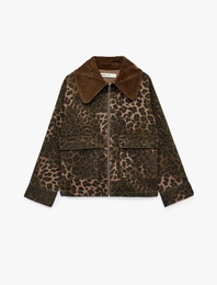 Rahat Kalıp Cepli Fermuarlı Uzun Kollu Yaka Detaylı Denim Leopar Ceket