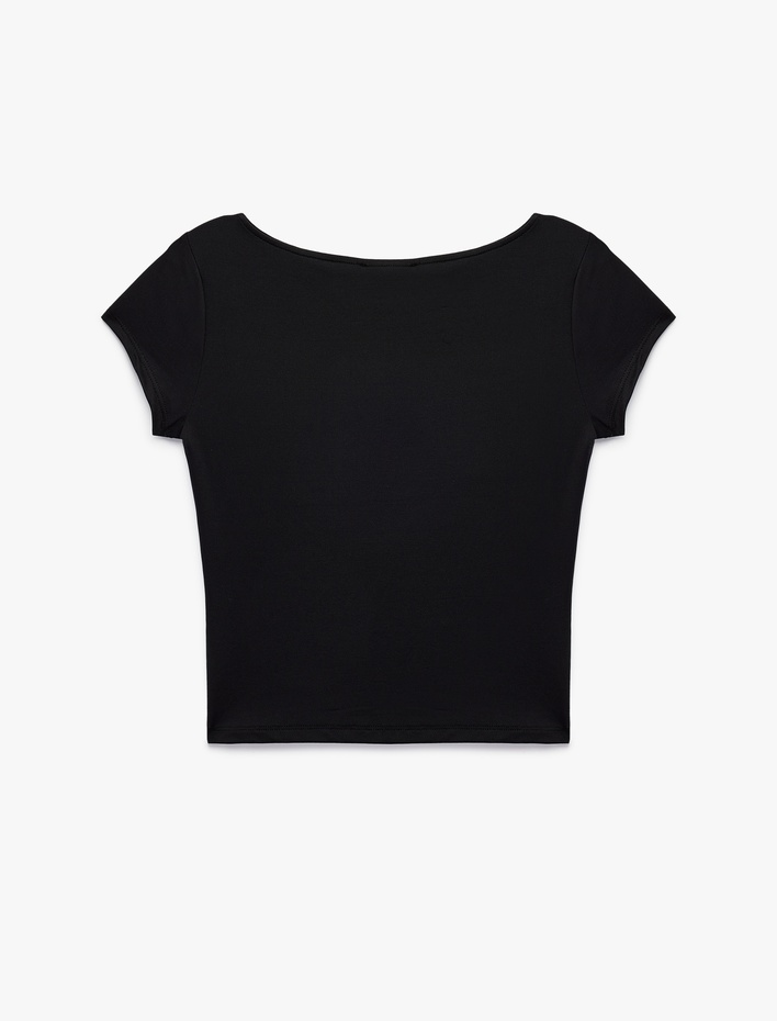  Slim Fit Kayık Yaka Kısa Kollu Basic Tişört