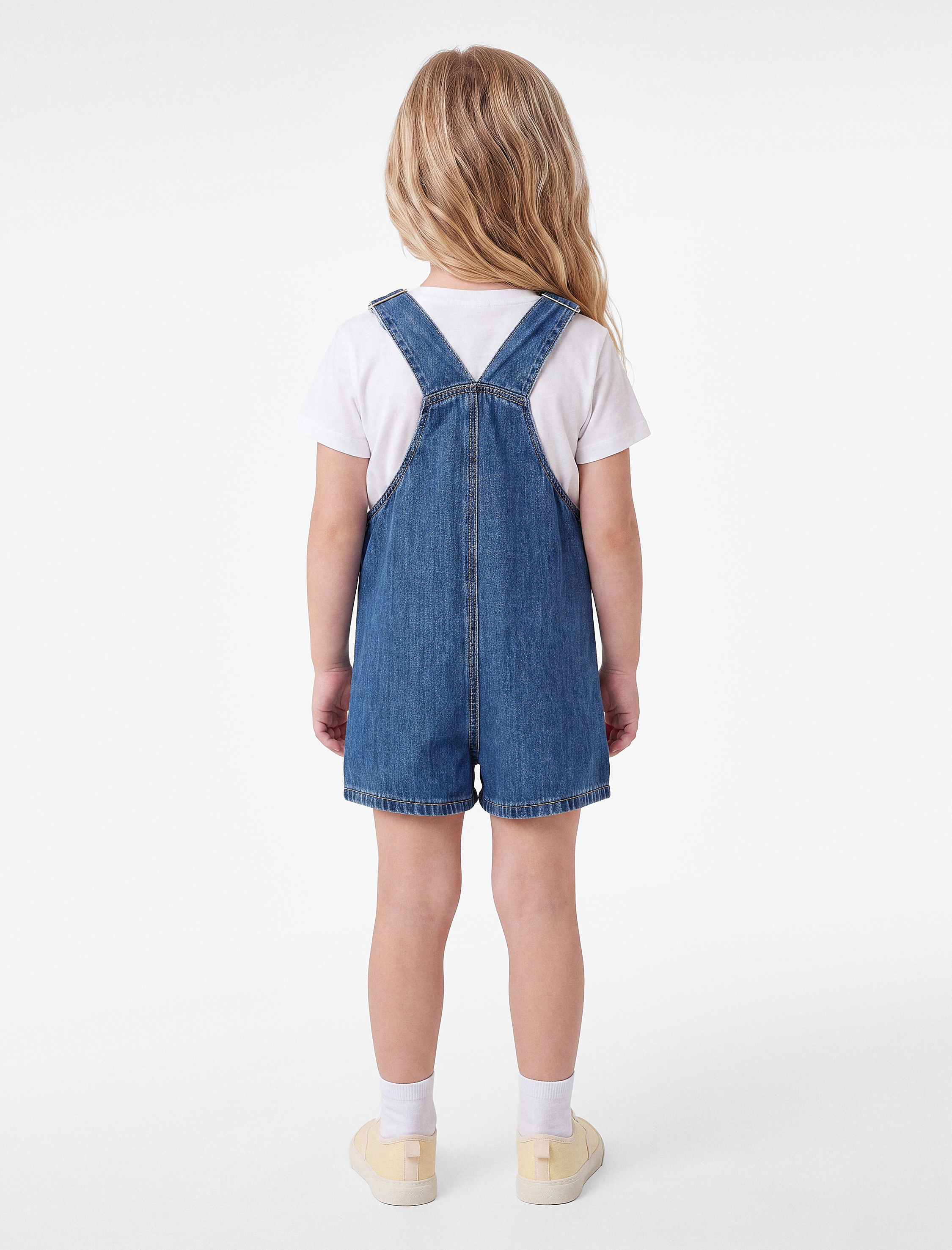  Kız Bebek Cepli Yıldız İşlemeli Pamuklu Kare Yaka Askılı Denim Salopet Tulum