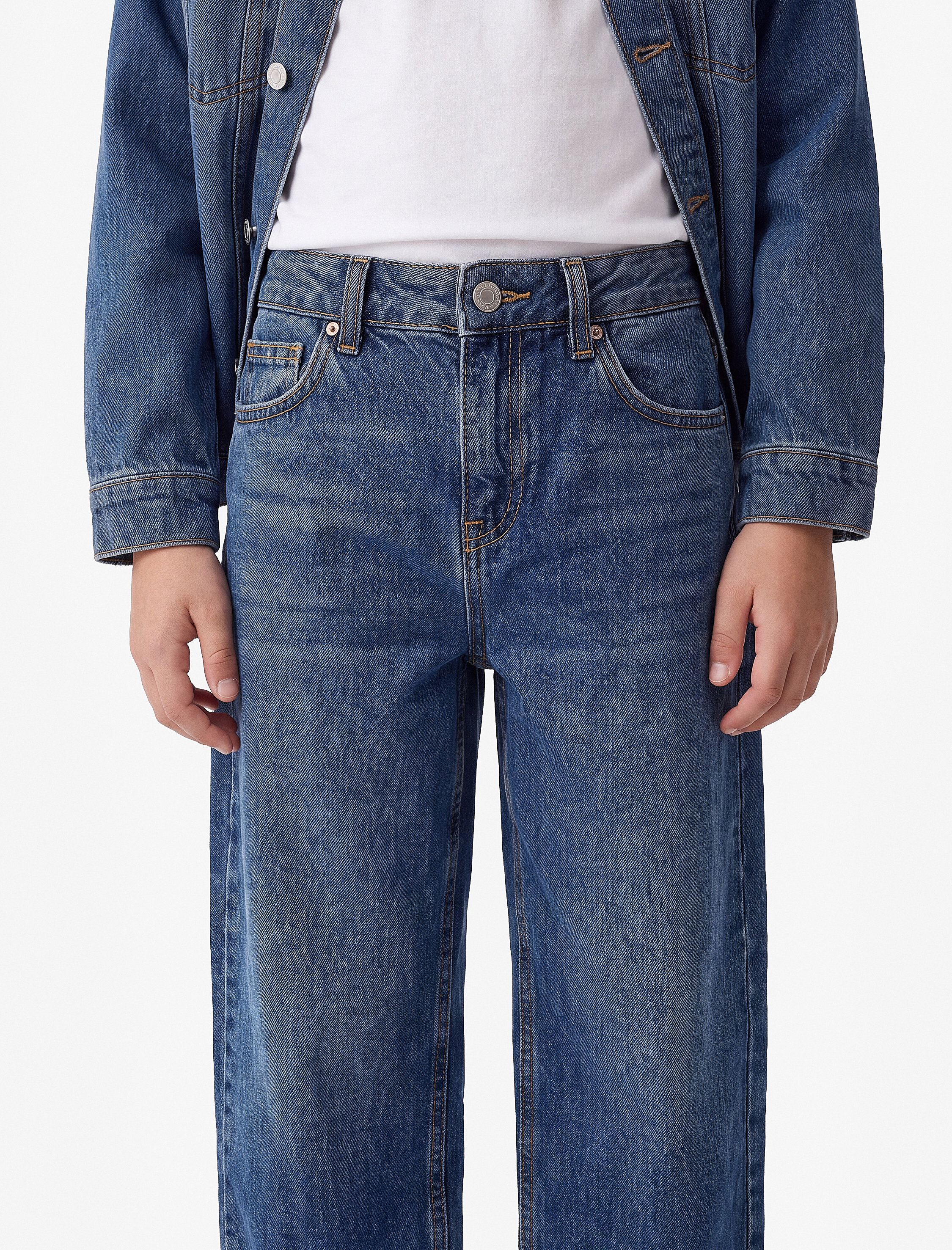  Erkek Çocuk Rahat Kesim Cepli Pamuklu Barrel Denim Pantolon