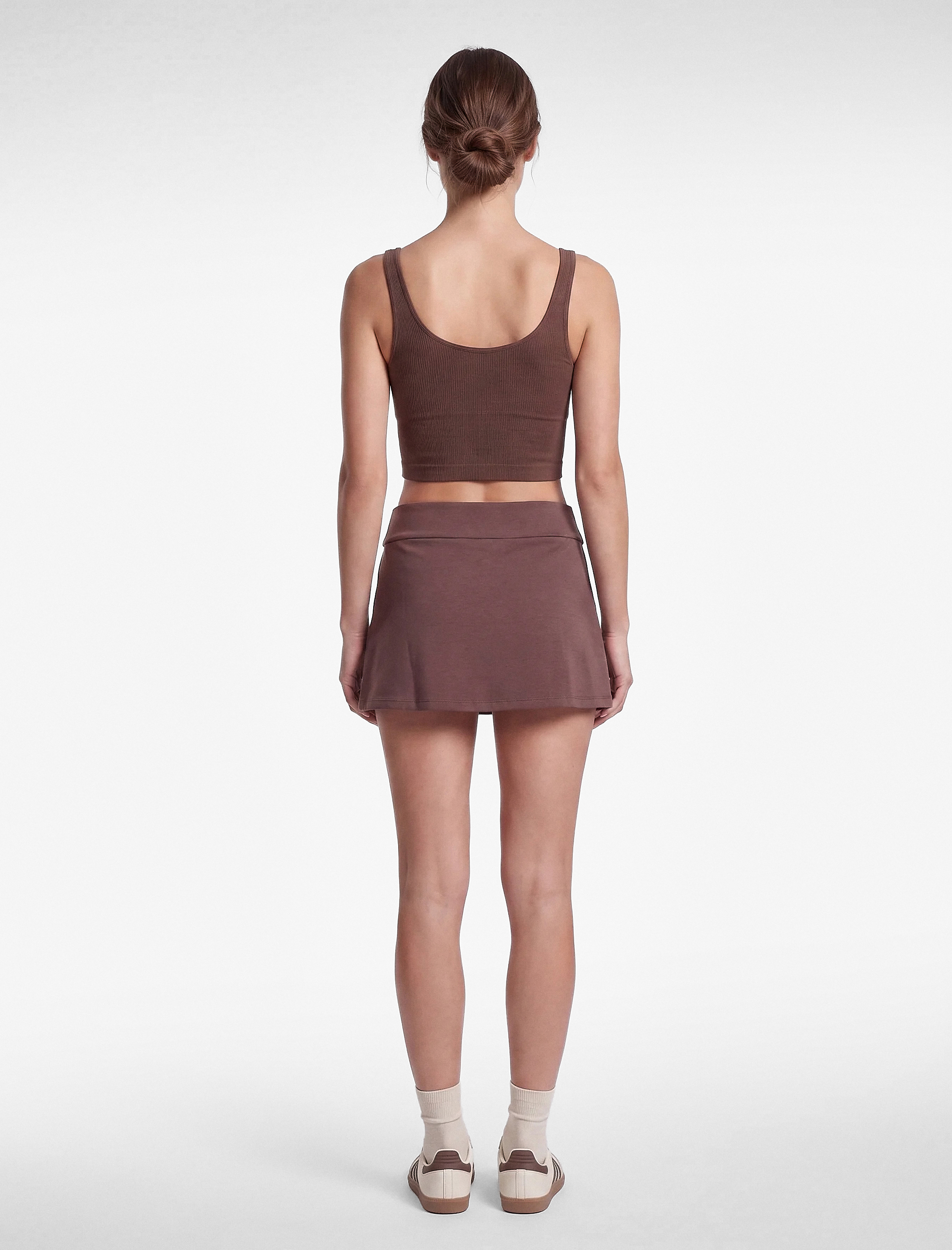 Koton Yırtmaç Detaylı Slim Fit Mini Spor Şort Etek görsel 3