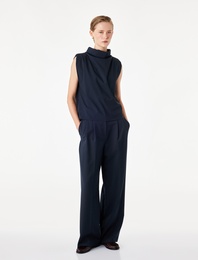 Boxy Fit Dik Degaje Yaka Kolsuz Bluz