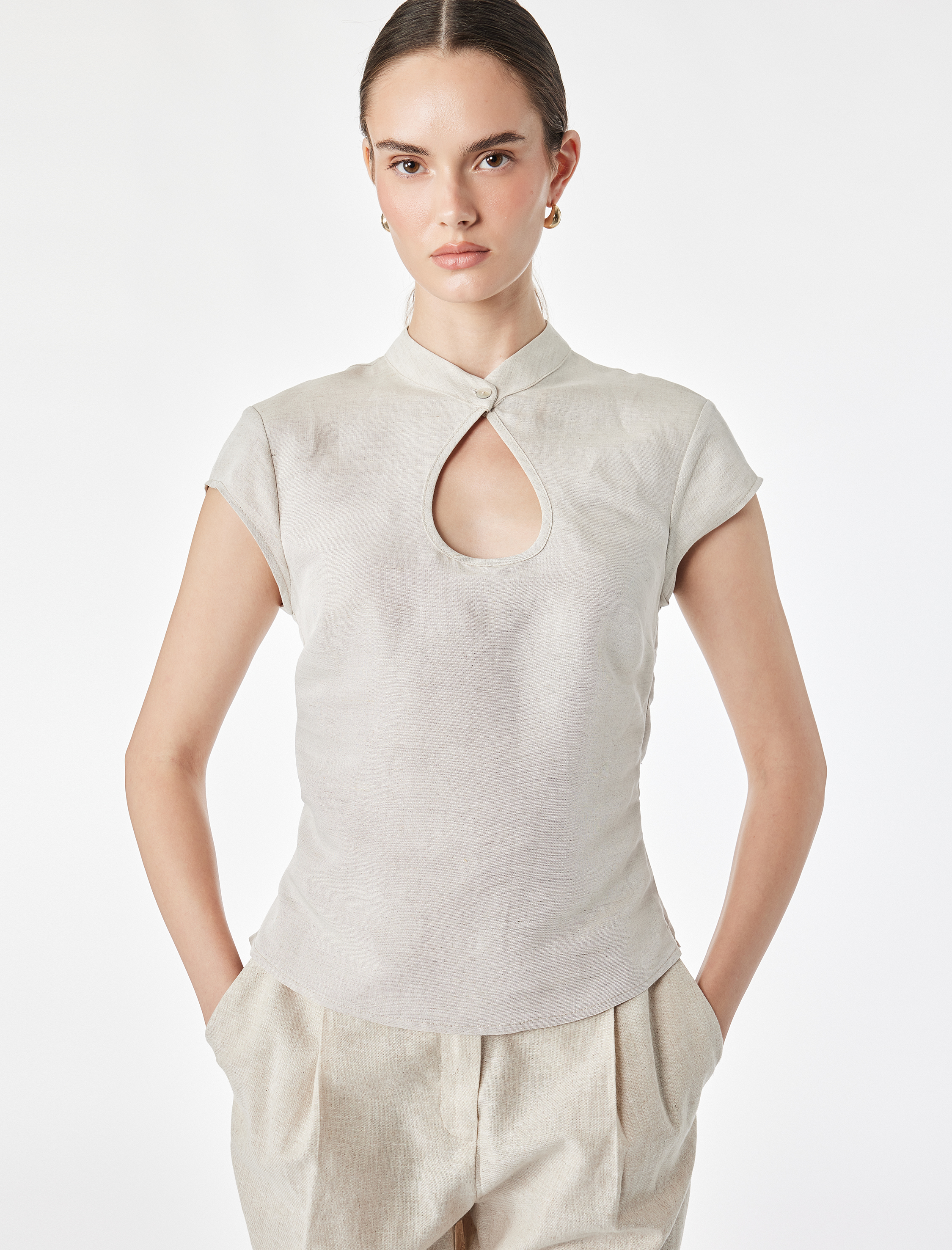 Koton Damla Pencere Detaylı Mandarin Qipao Yaka Kısa Kollu Keten Bluz görsel 2