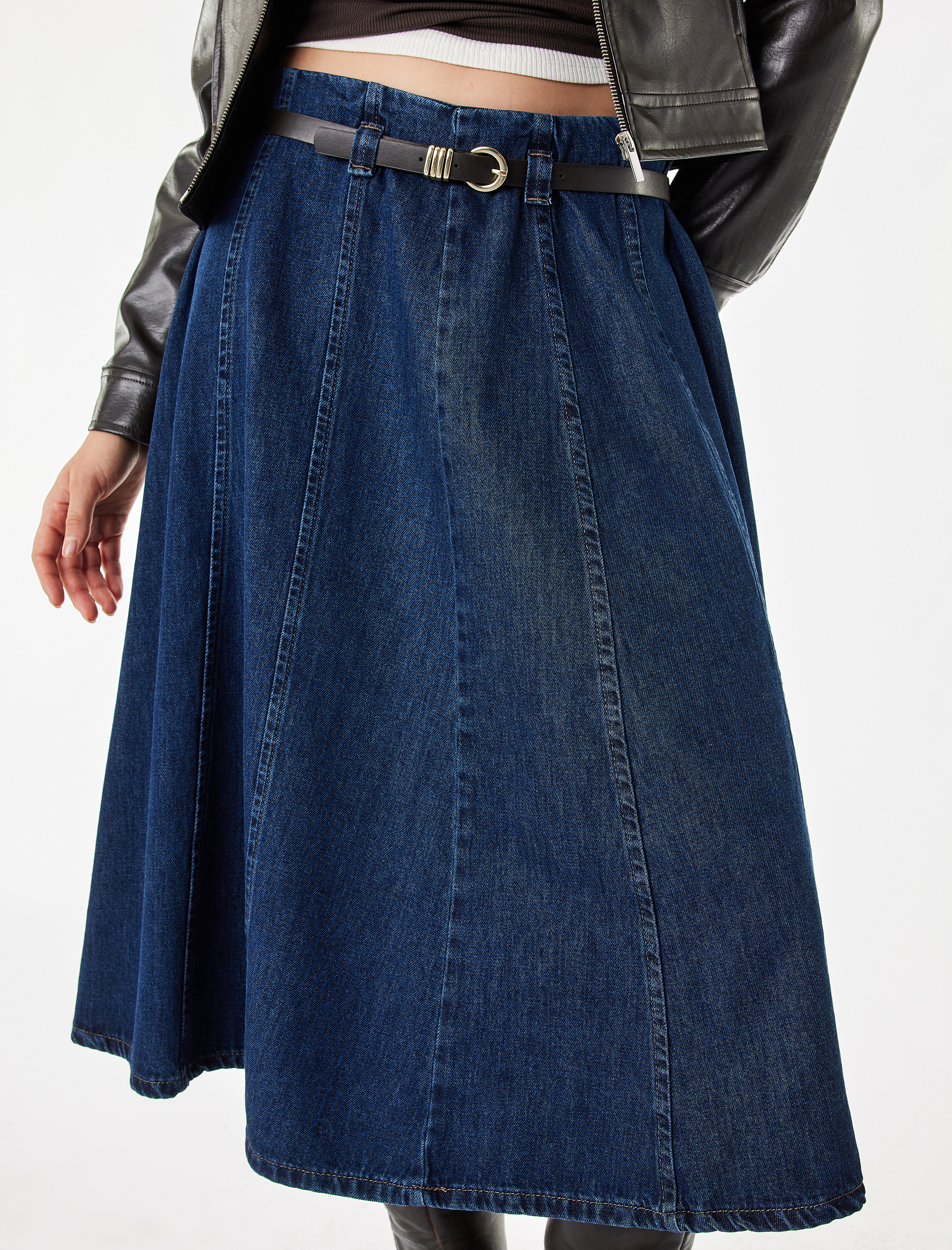 Koton Kemerli Volanlı Normal Bel Rahat Kalıp Pamuklu Denim Midi Etek görsel 5