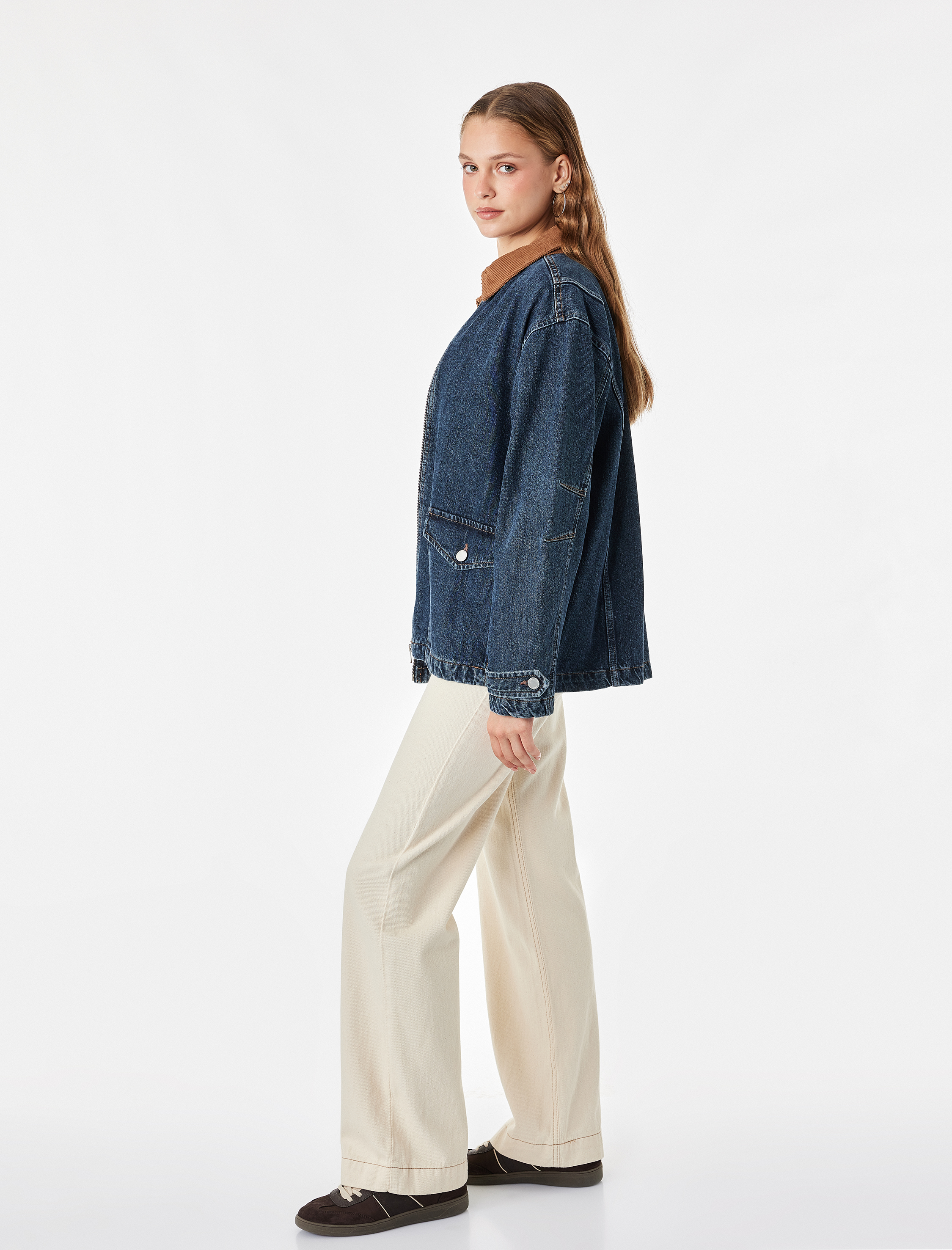 Koton Pamuklu Kemerli Cepli Normal Bel Uzun Düz Paça Pantolon - Straight Fit Jean görsel 3