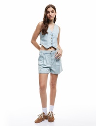 Normal Bel Pileli Düğmeli Cepli Rahat Kalıp Mini Denim Şort