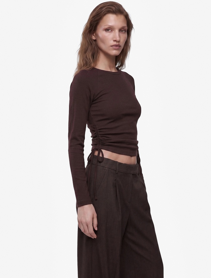  Pamuklu Slim Fit Uzun Kollu Bisiklet Yaka Yanları Büzgülü Bağlamalı Tişört