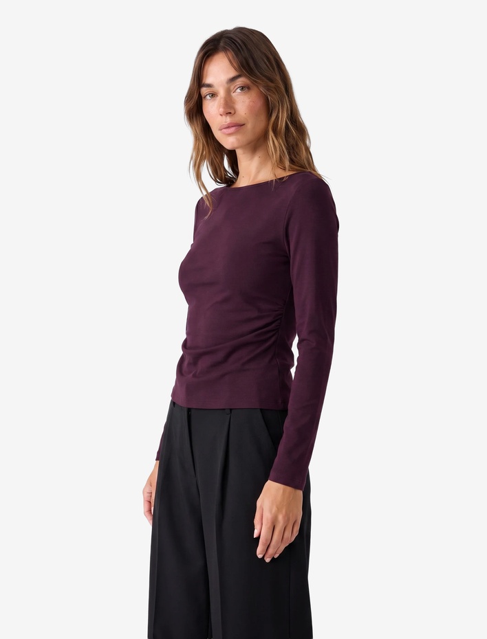  Slim Fit Uzun Kollu Büzgü Detaylı Yuvarlak Kayık Yaka Tişört