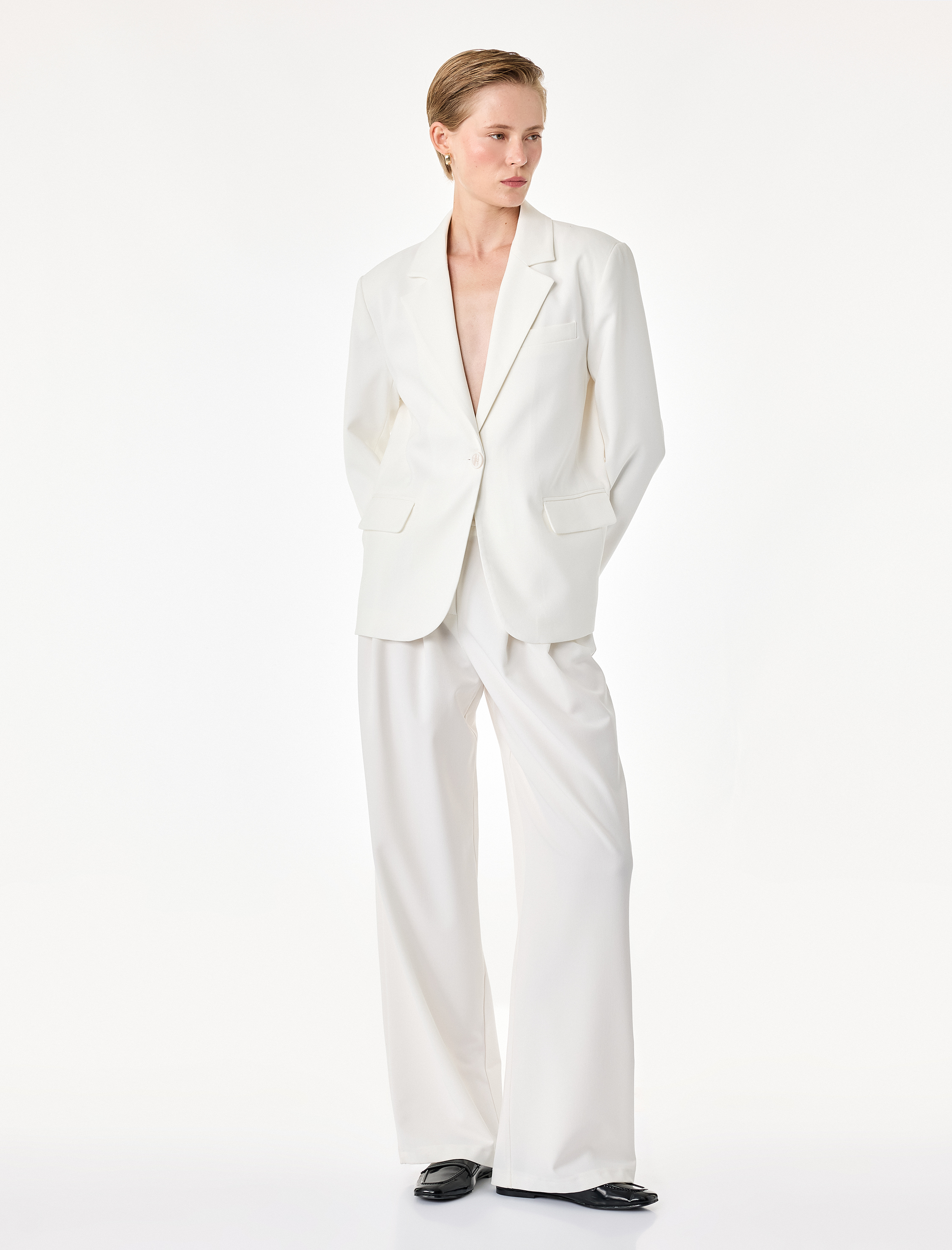 Koton Düğmeli Uzun Kollu Kruvaze Oversize Blazer Ceket