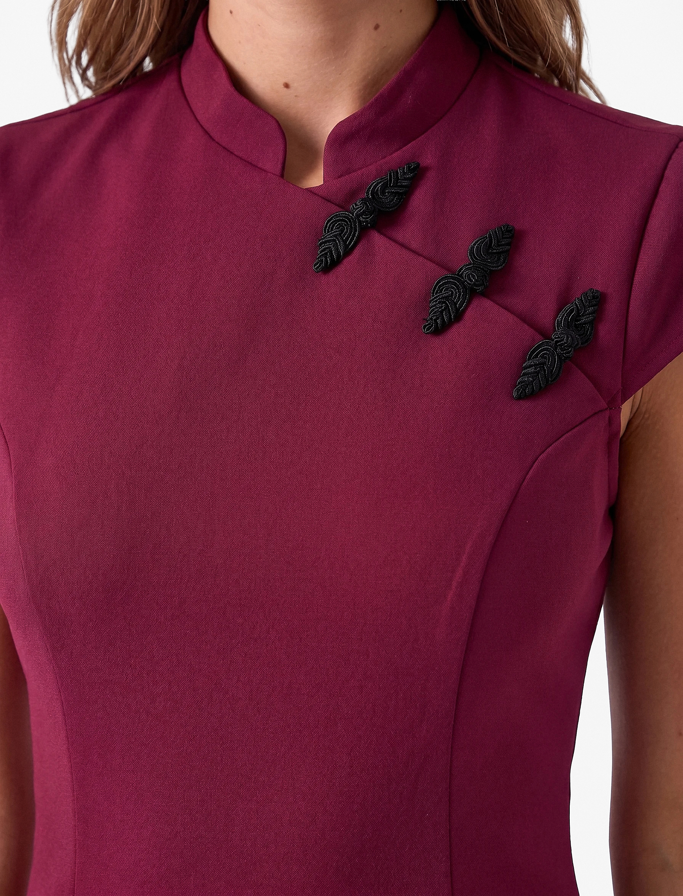 Koton Hakim Yaka Kısa Kollu Regular Fit Nakış Detaylı Bodycon Mini Elbise görsel 5