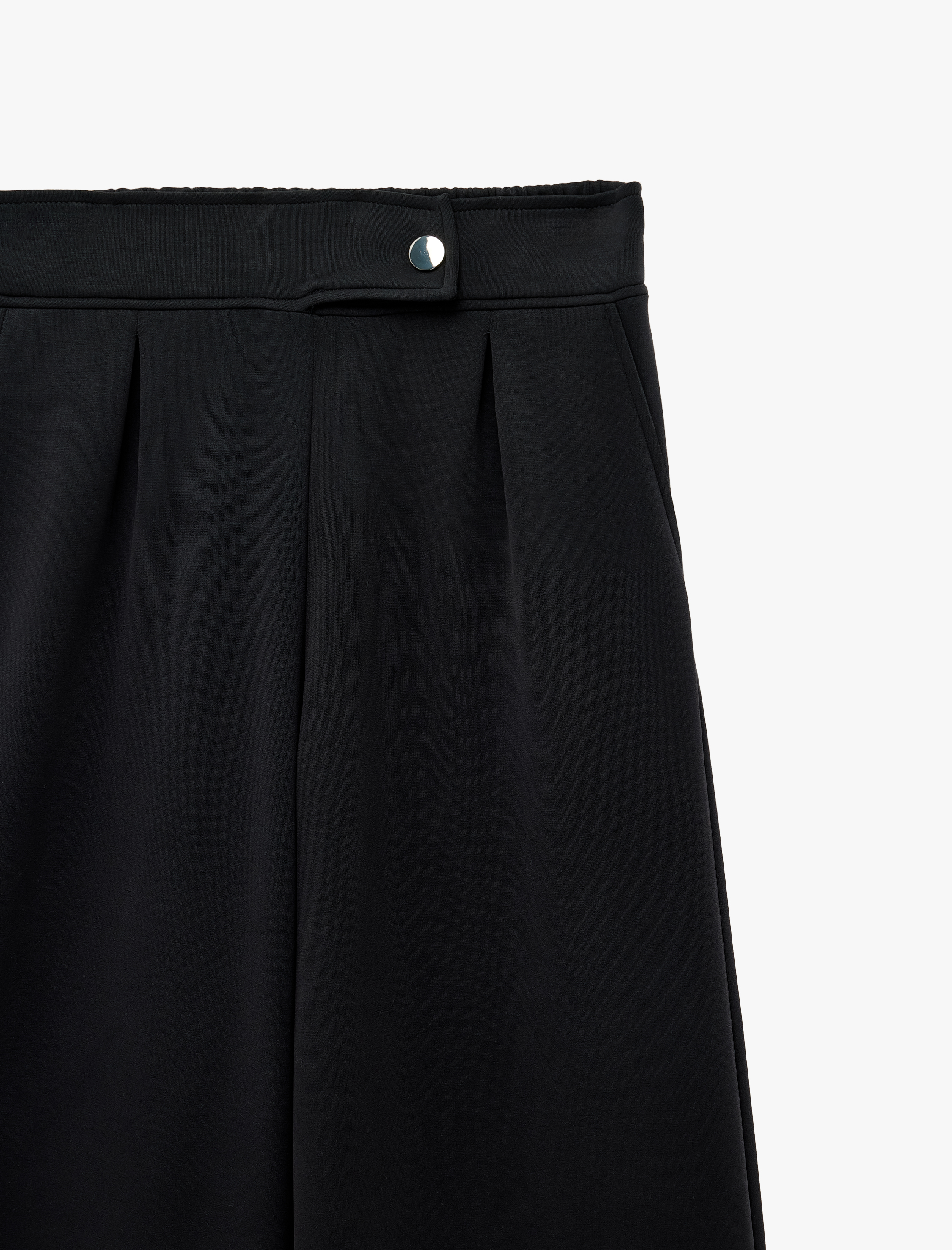   Modal Kumaş Pile Detaylı Yan Cepli Straight Fit Pantolon