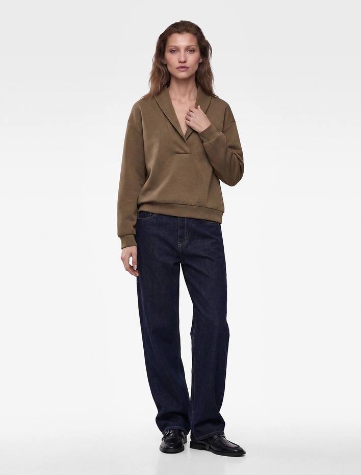  Modal Kumaş Regular Fit V Yaka Uzun Kollu Sweatshirt