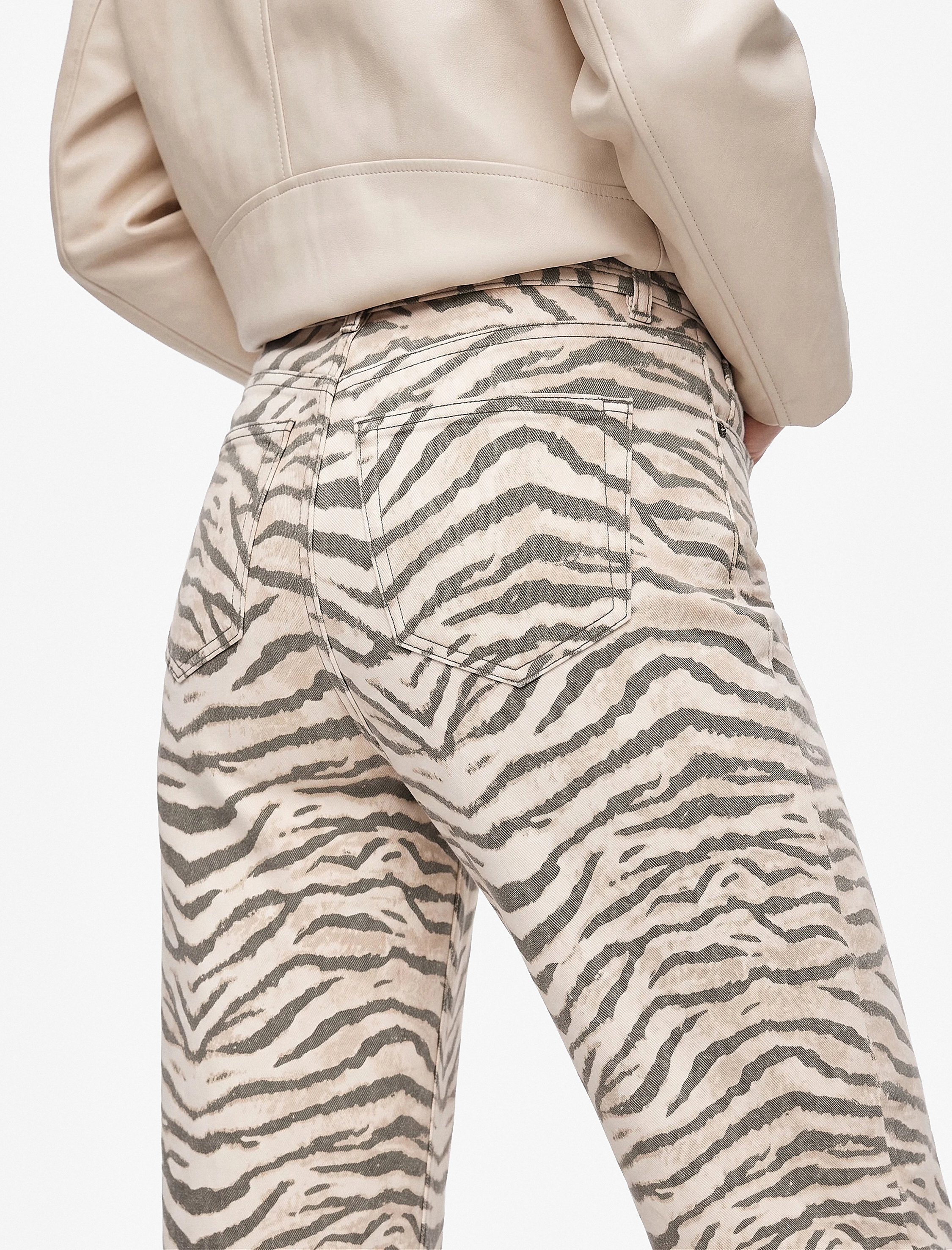 Koton Cepli Zebra Desenli Normal Bel Bağcıklı Pamuklu Geniş Paça Denim Pantolon - Wide Leg Jeans görsel 4