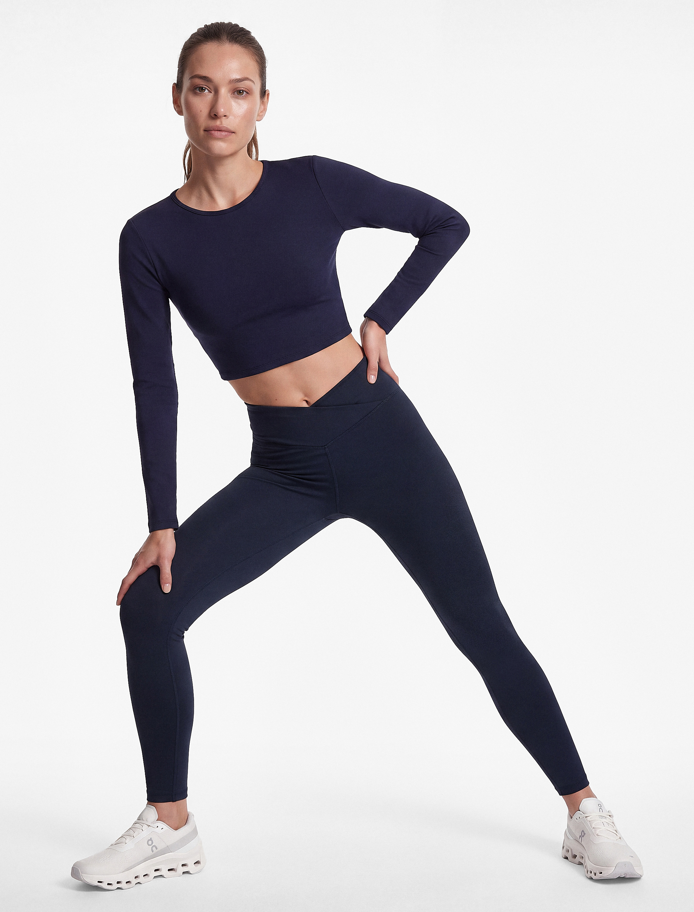 Koton Slim Fit Uzun Kollu Bisiklet Yaka Crop Spor Tişört