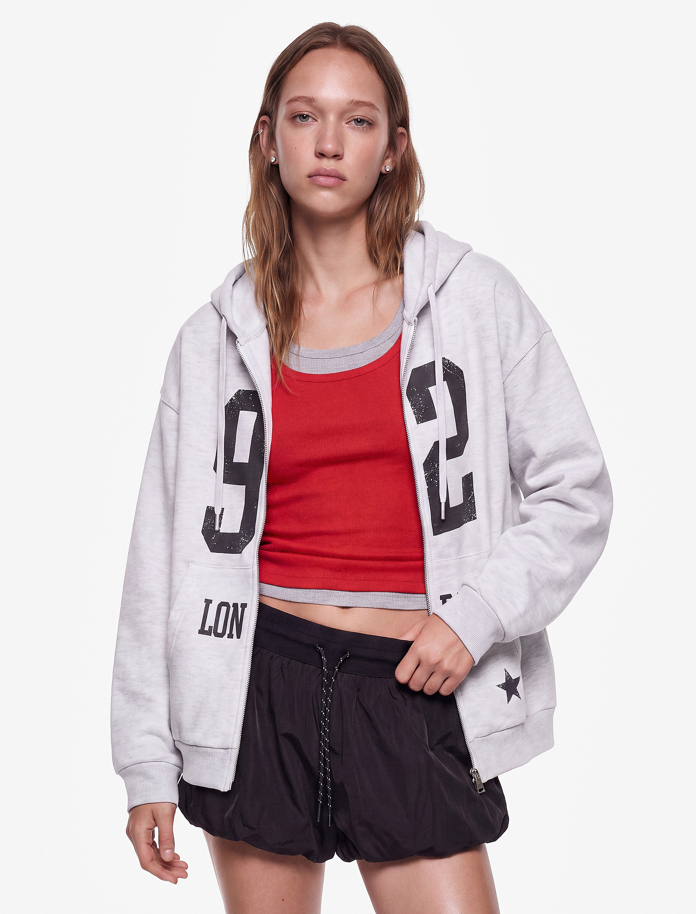 Koton Şardonlu Uzun Kollu Kapüşonlu Fermuarlı Kanguru Cepli Baskılı Oversize Sweatshirt görsel 3
