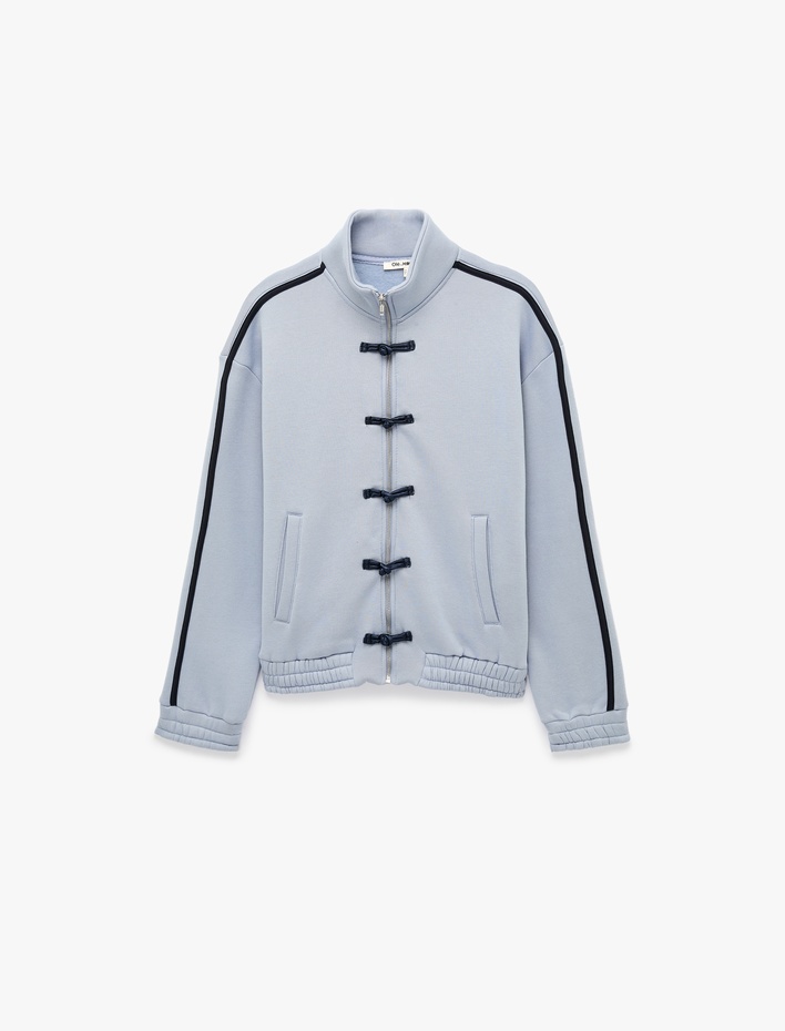  Şardonlu Rahat Kalıp Dik Yaka Fermuarlı Kurbağa Kapama Düğmeli Uzun Kollu Sweatshirt