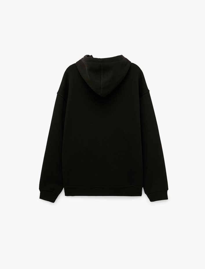  Rahat Kalıp Kanguru Cepli Üç İplik Şardonlu Baskılı Kapşonlu Sweatshirt