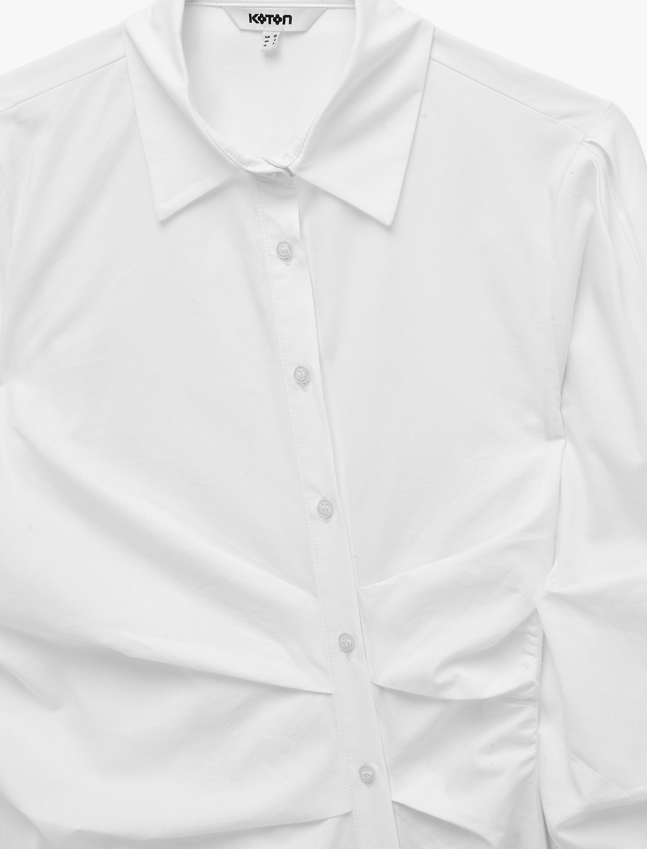 Koton Slim Fit Pamuklu Uzun Kollu Drapeli Asimetrik Düğme Detaylı Gömlek görsel 3