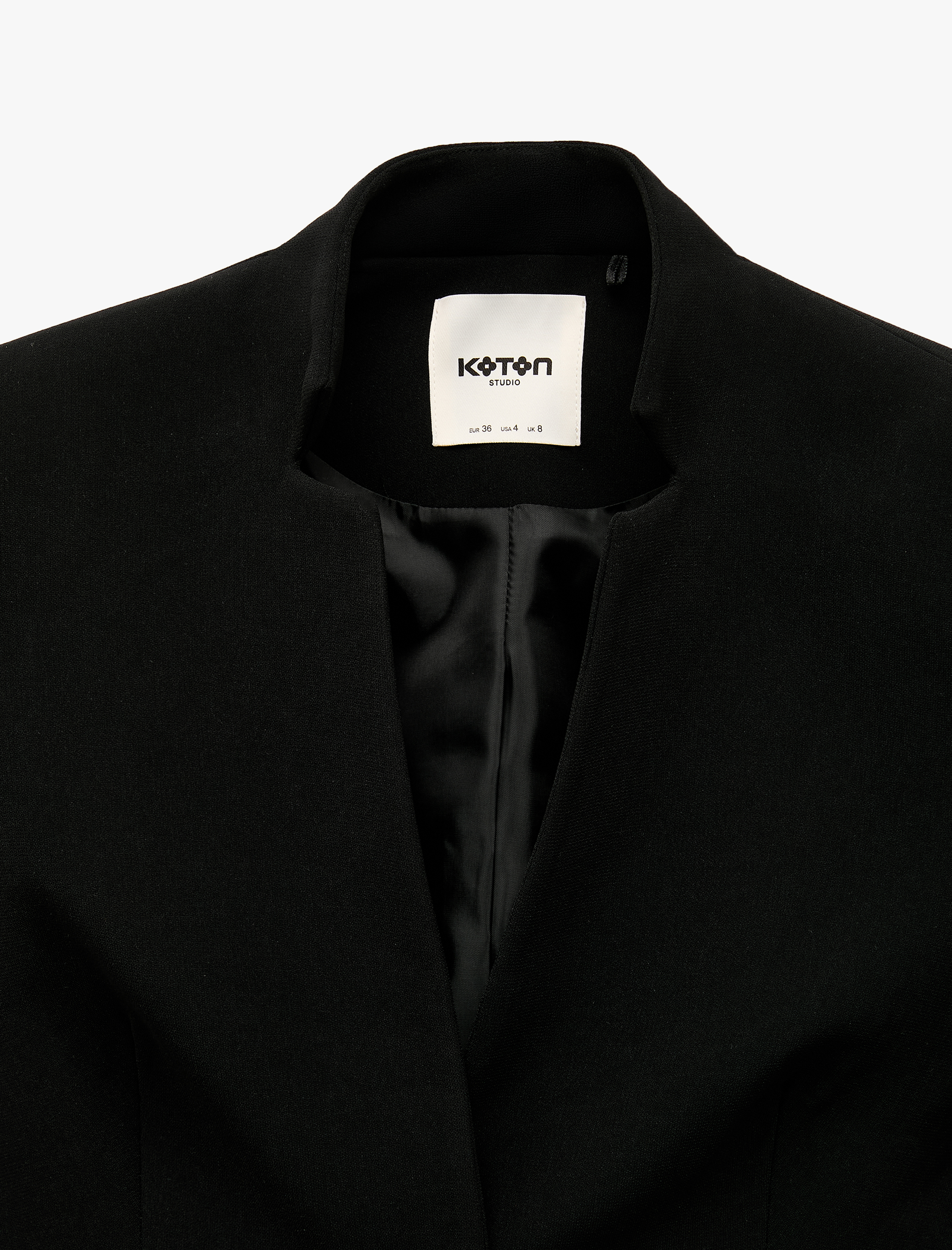   Uzun Kollu Tek Düğmeli Krep Blazer Ceket