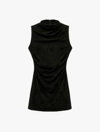 Drape Detaylı Dar Kesim Kolsuz Bodycon Dik Yaka Mini Elbise