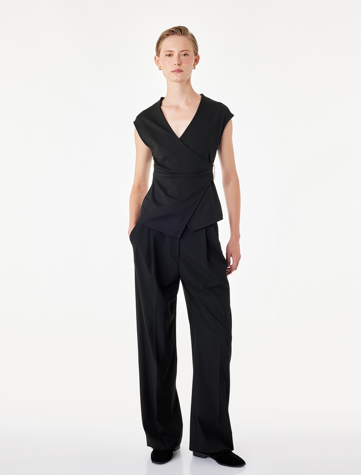  Slim Fit Metal Aksesuarlı V Yaka Kruvaze Yelek