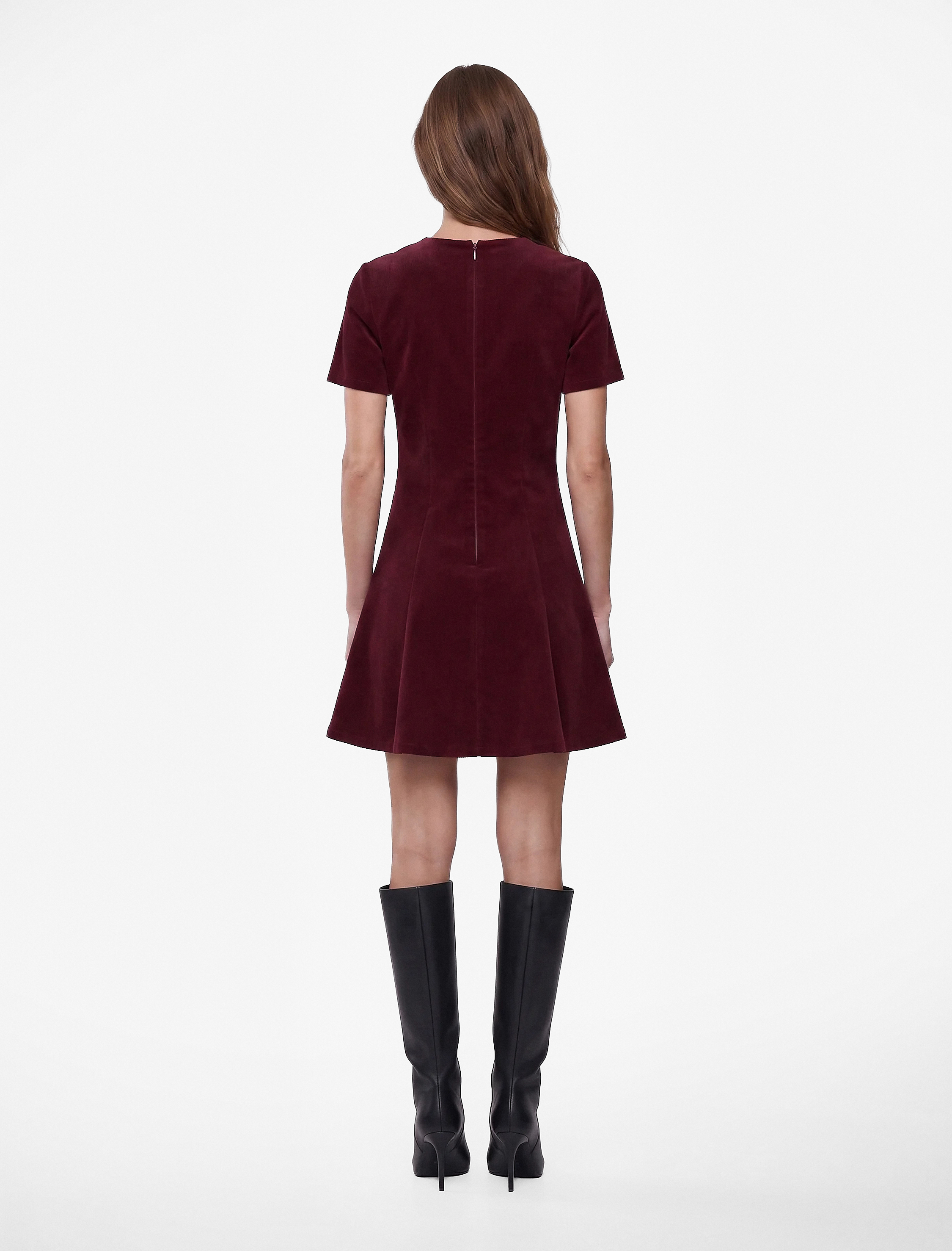   Slim Fit Bisiklet Yaka Kısa Kollu Süs Düğmeli Mini Elbise