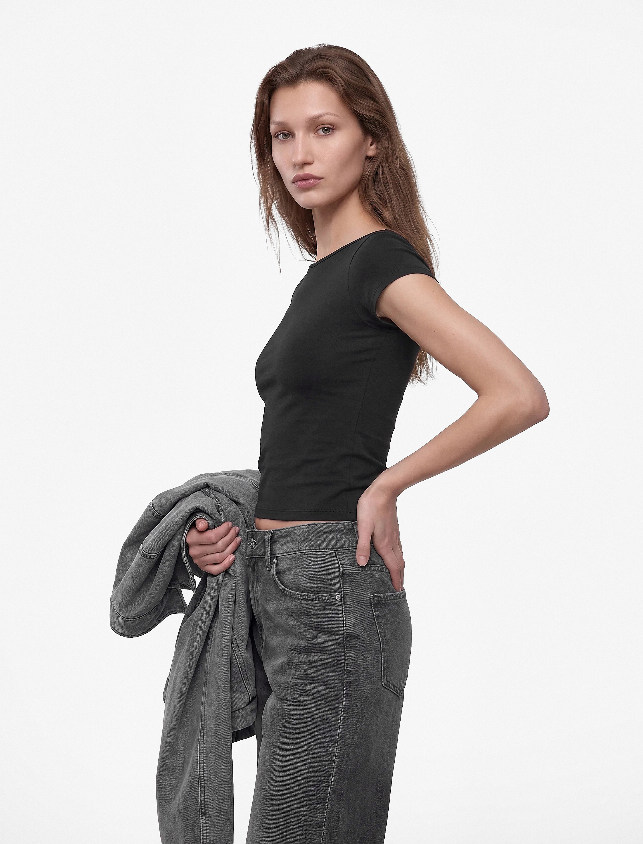 Koton Slim Fit Kayık Yaka Kısa Kollu Basic Tişört görsel 2
