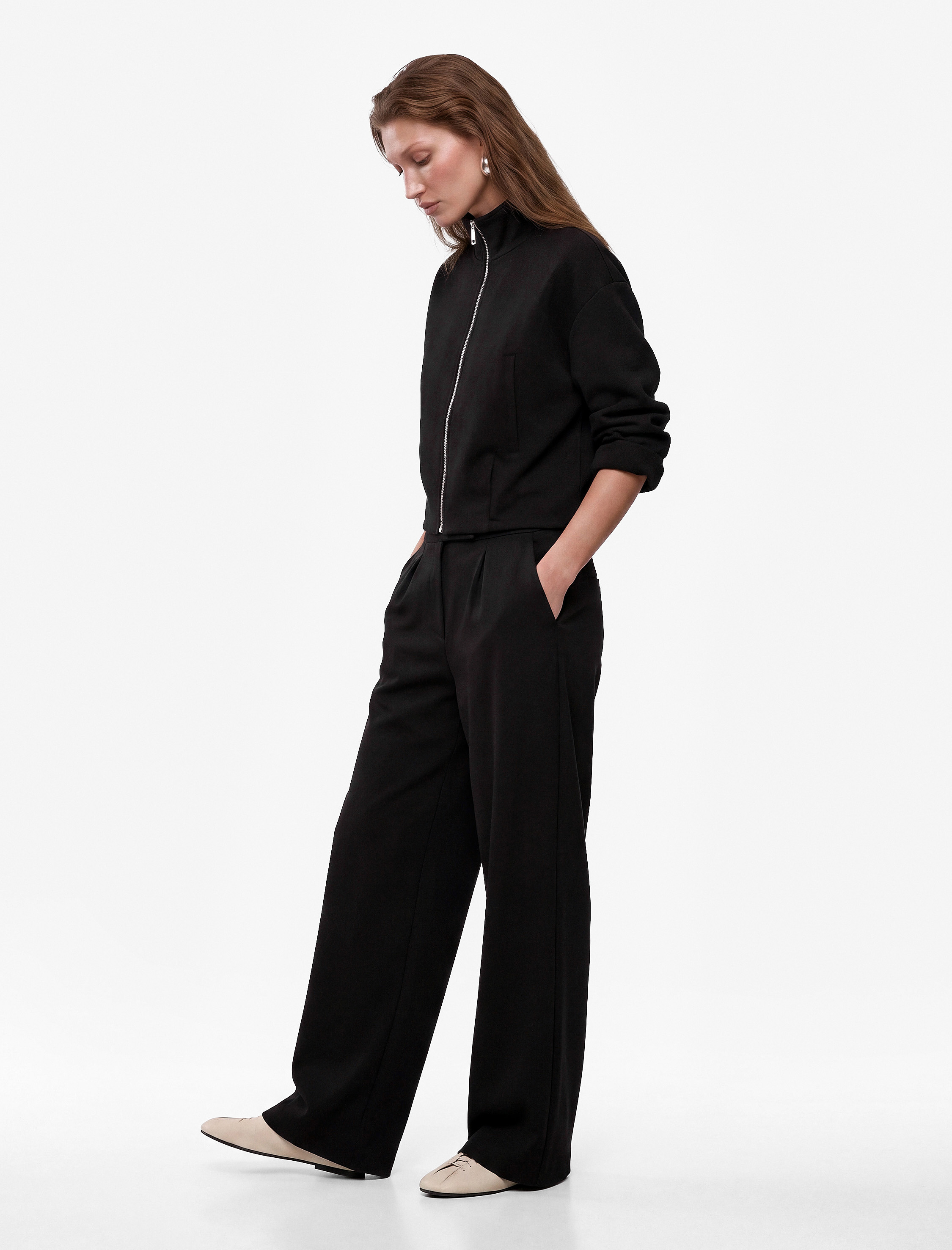 Koton Modal Kumaş Pile Detaylı Yan Cepli Straight Fit Pantolon görsel 3