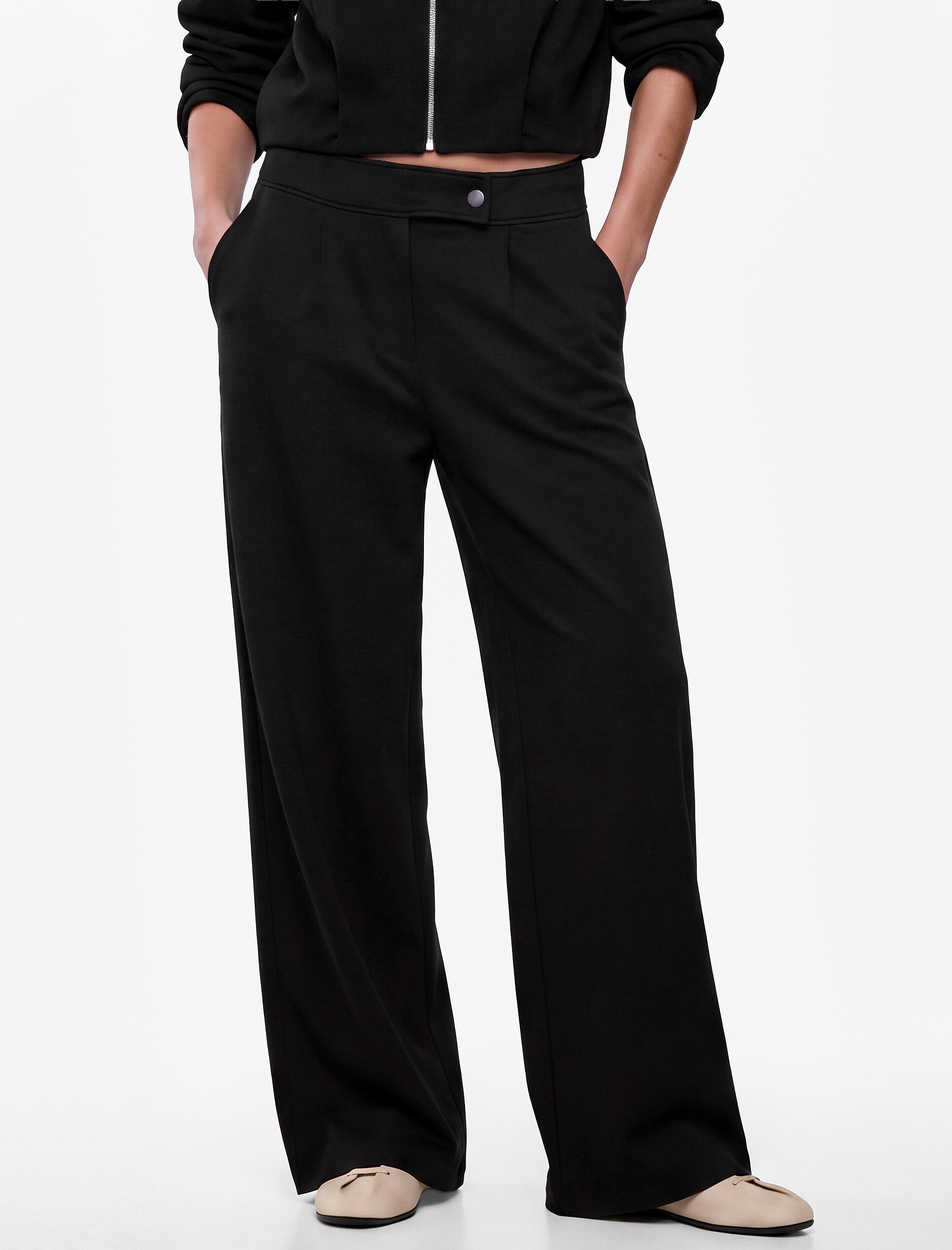 Koton Modal Kumaş Pile Detaylı Yan Cepli Straight Fit Pantolon görsel 4
