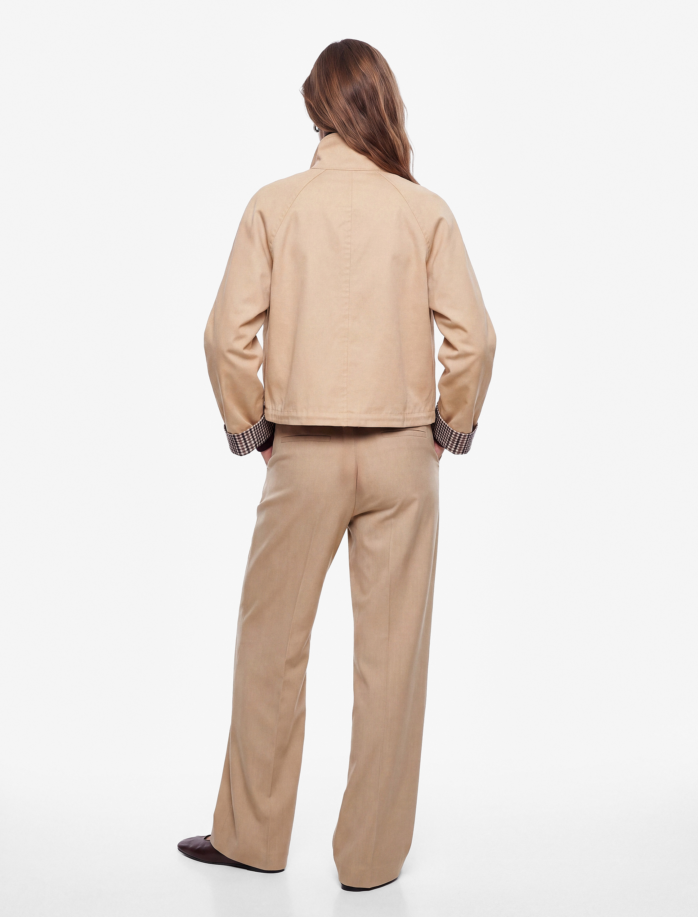 Koton Uzun Kollu Düğmeli Ekose Astarlı Oversize Gabardin Dik Yaka Kısa Trençkot görsel 5