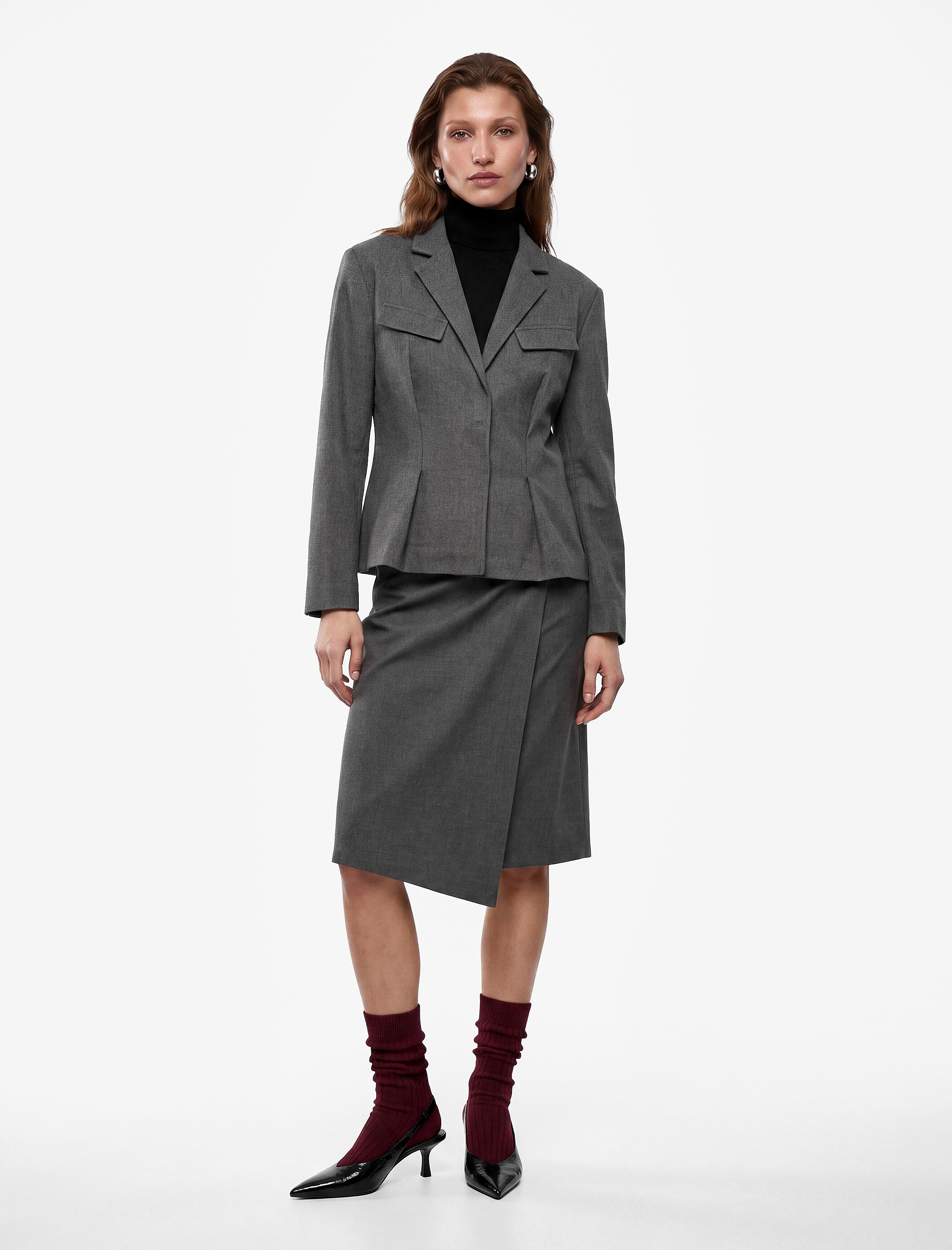 Koton Çift Cepli Klasik Yaka Uzun Kollu Peplum Kesim Pileli Blazer Ceket