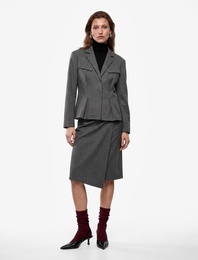 Çift Cepli Klasik Yaka Uzun Kollu Peplum Kesim Pileli Blazer Ceket