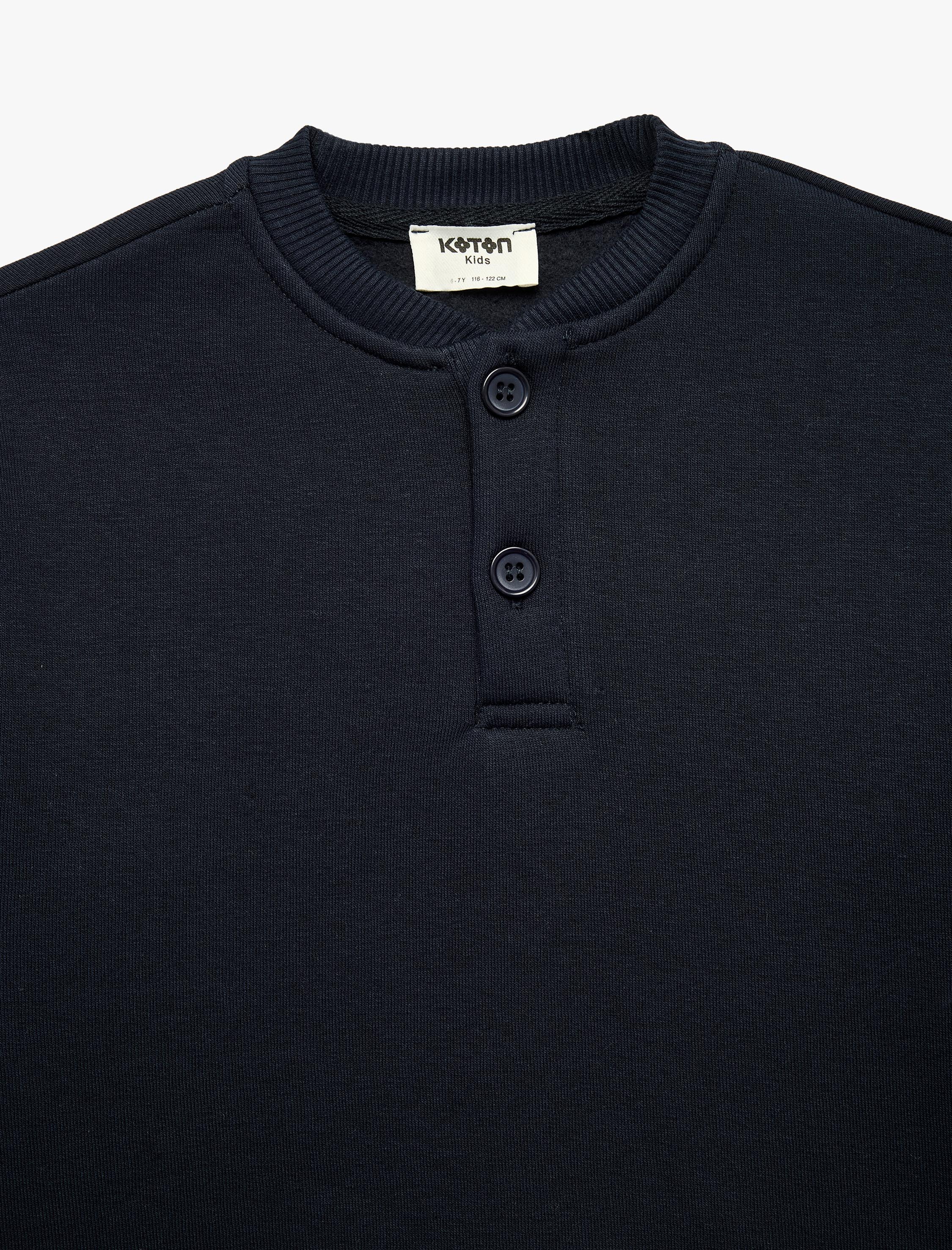  Erkek Çocuk Uzun Kollu Üç İplik Şardonlu Düğmeli Henley Yaka Sweatshirt