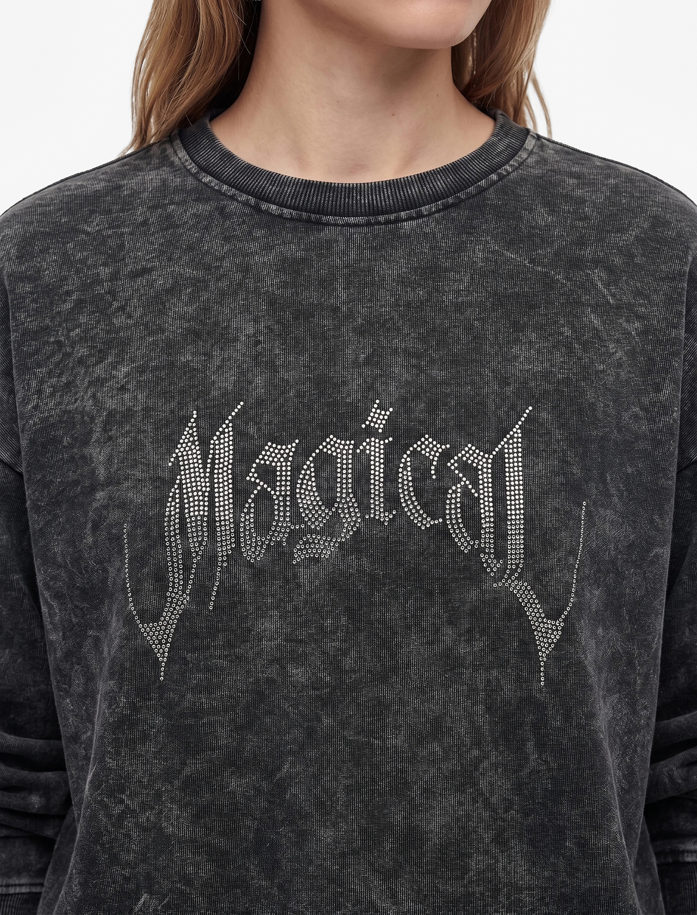 Koton Rahat Kalıp Yıkama Efektli Uzun Kollu Bisiklet Yaka Taşlı Sweatshirt görsel 5