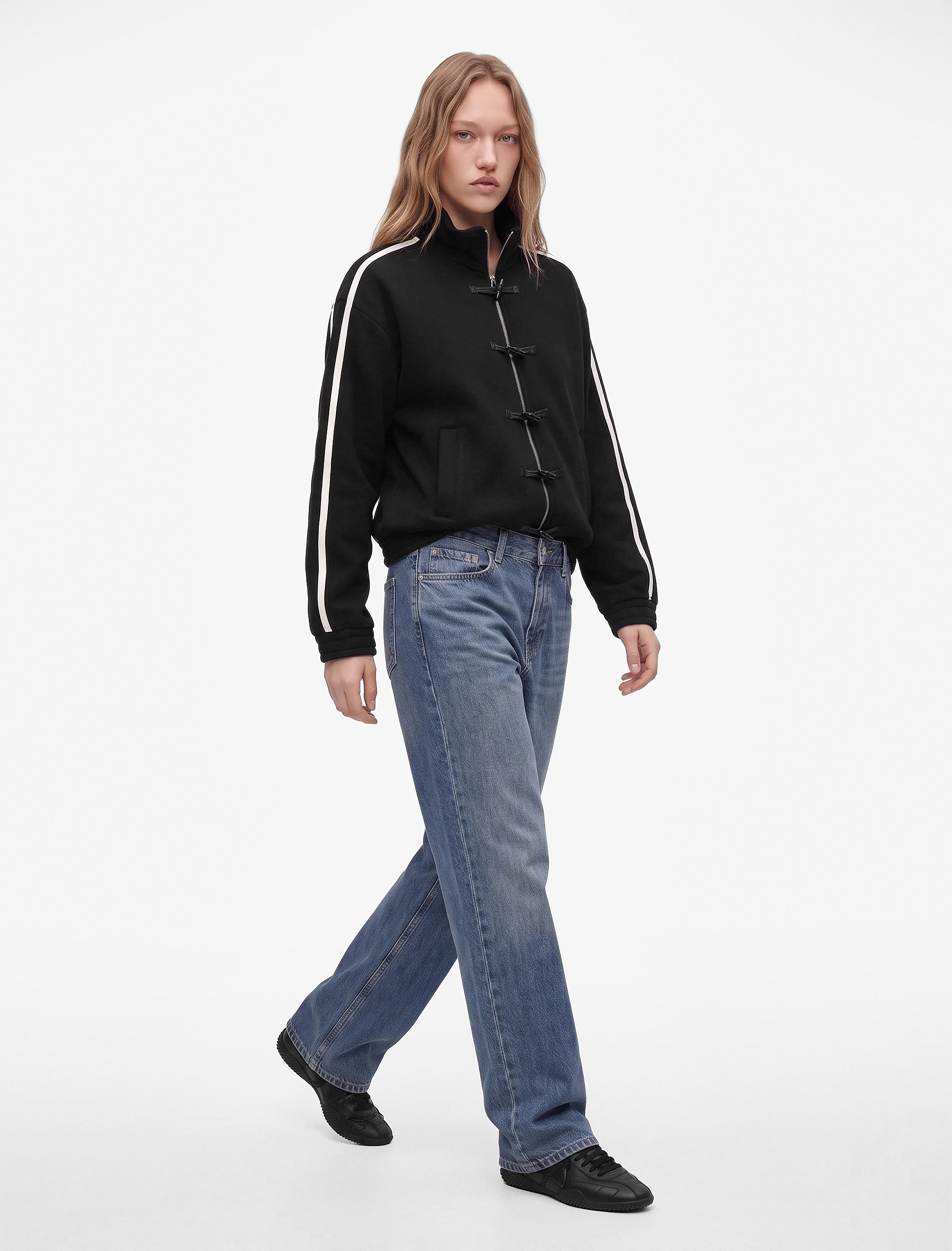   Şardonlu Rahat Kalıp Uzun Kollu Fermuarlı Cepli Dik Yaka Çizgili Sweatshirt