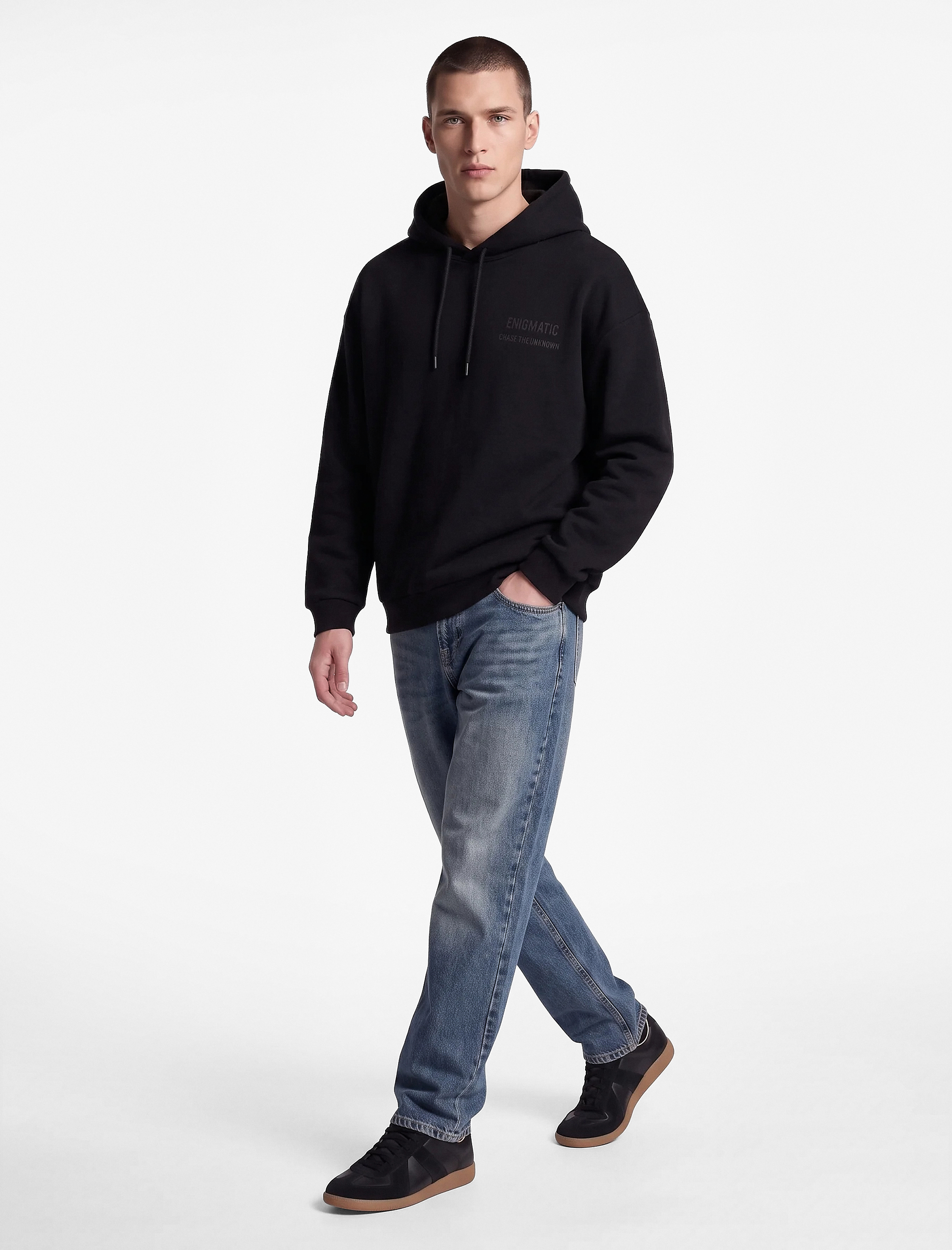 Koton Uzun Kollu Üç İplik Şardonlu Rahat Kalıp Kanguru Cepli Kapşonlu Baskılı Sweatshirt görsel 3