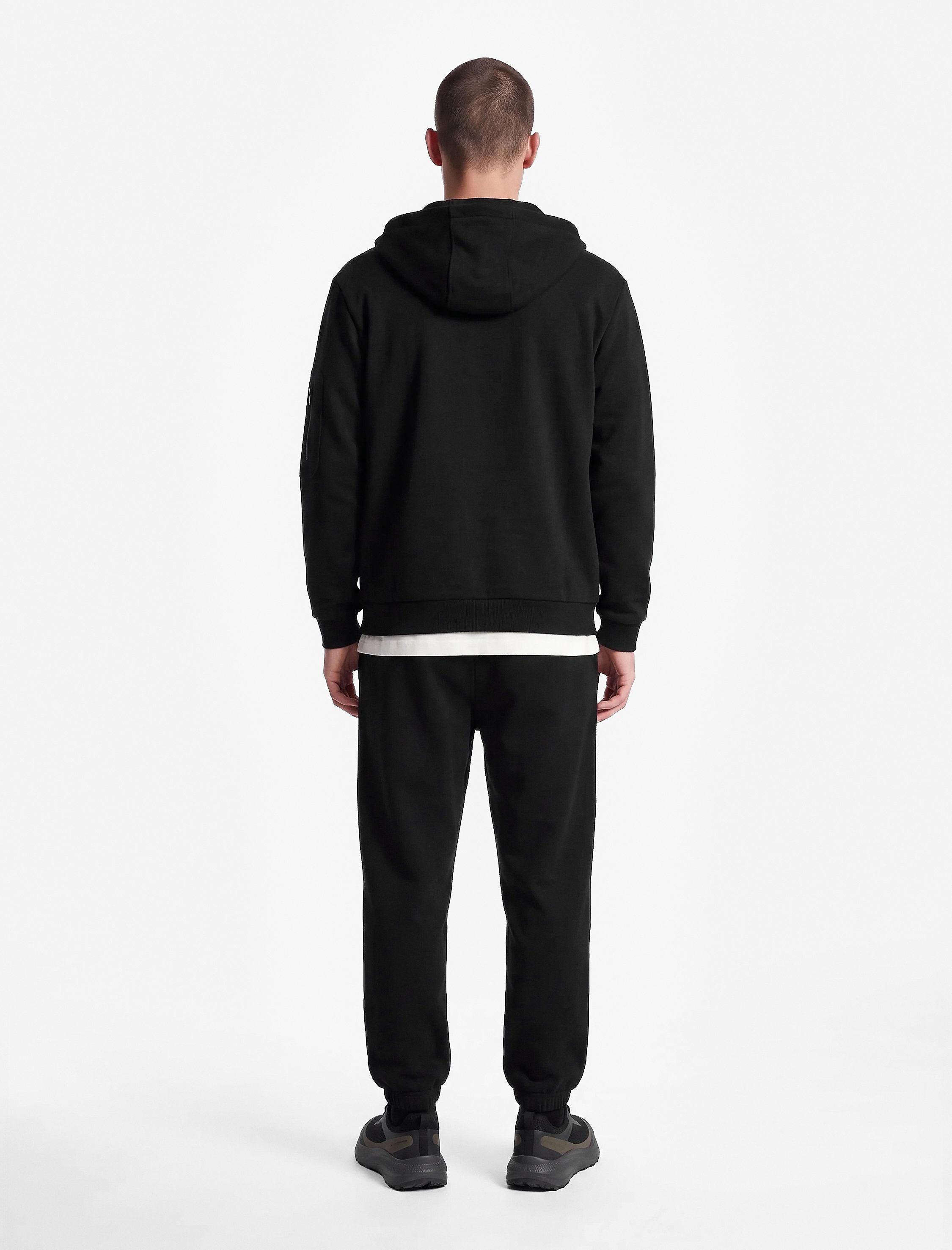   Uzun Kollu Üç İplik Şardonlu Cepli Rahat Kalıp Kapşonlu Fermuarlı Spor Sweatshirt